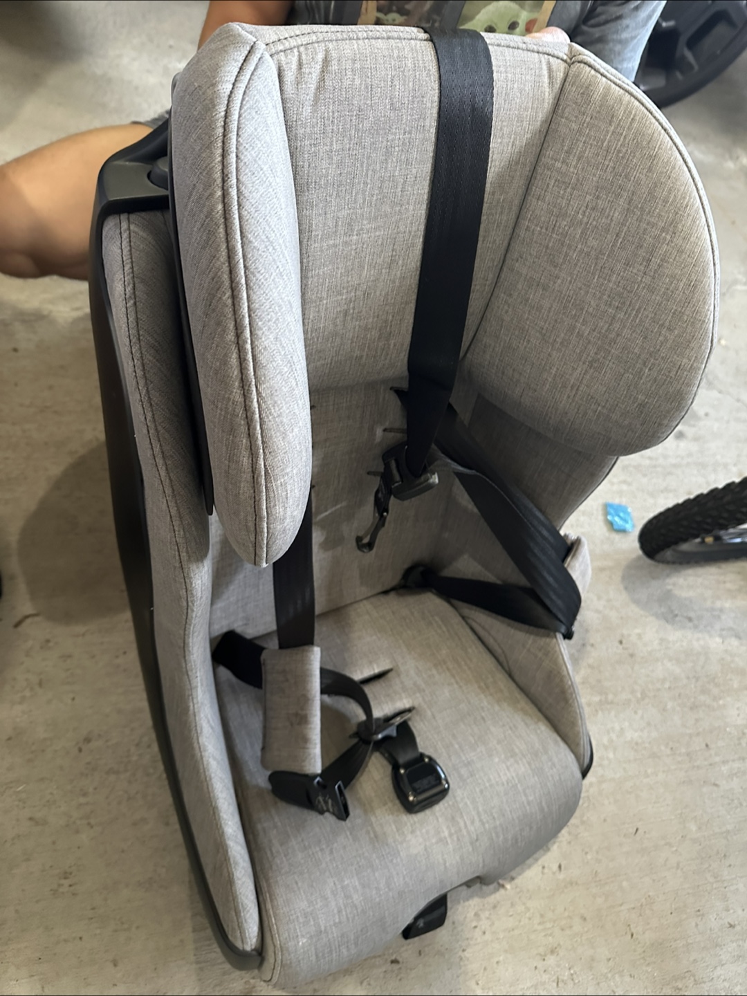 Clek Foonf Convertible Car Seat - Grey