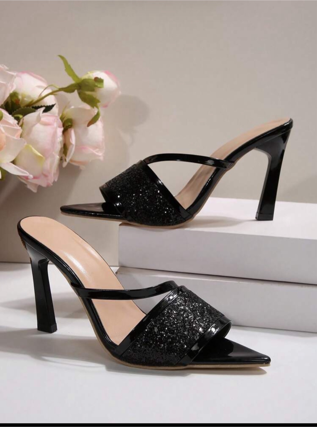 Black Glitter Stiletto Heels🥕