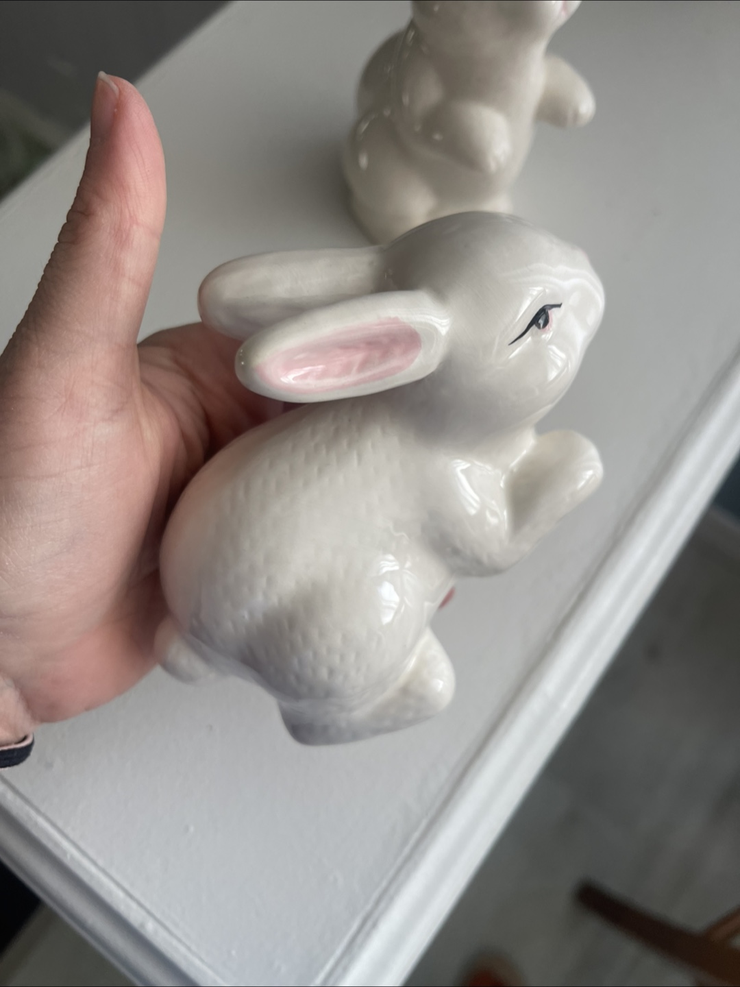 Pair of Ceramic Bunny Figurines - photo 2