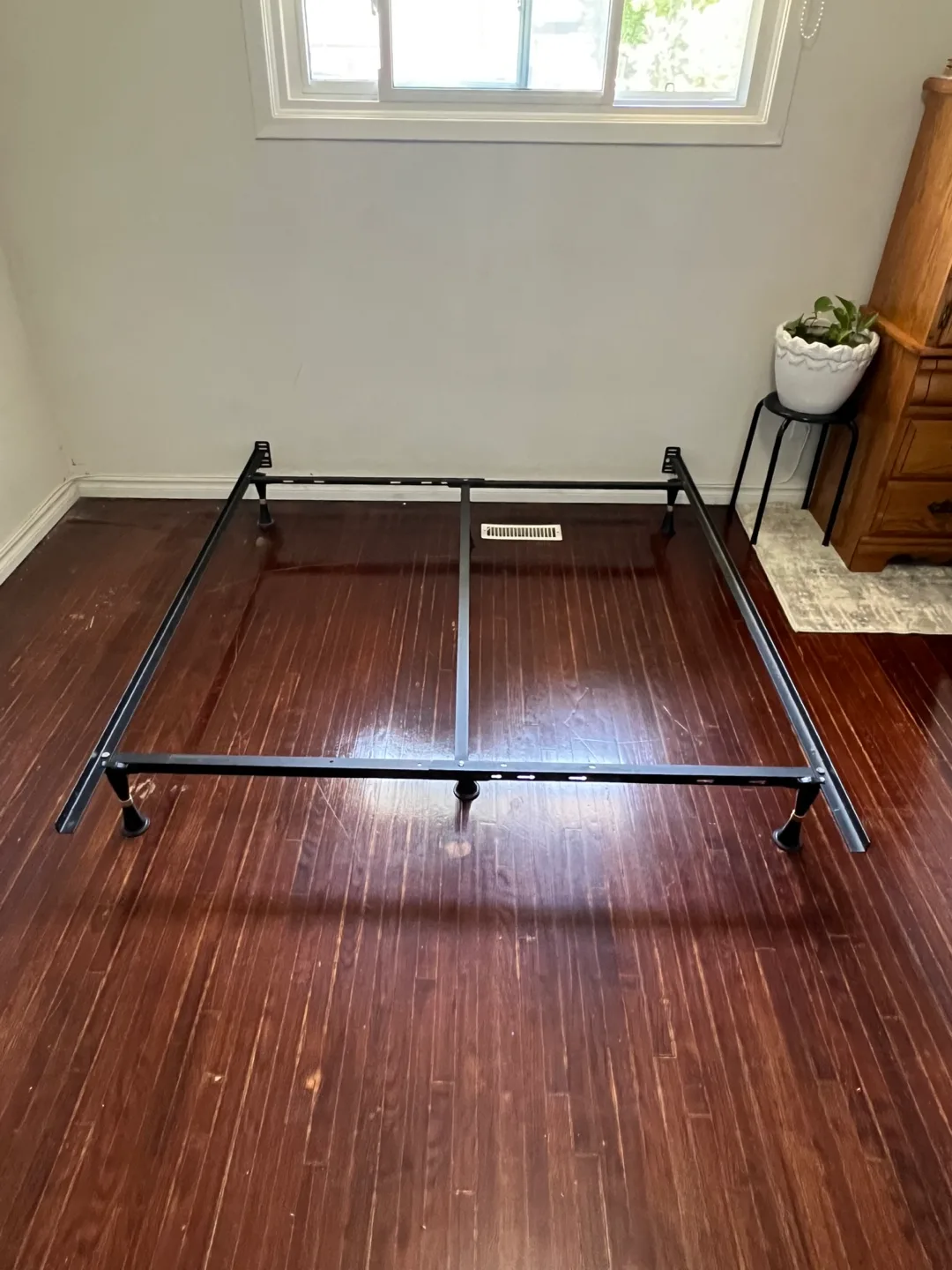 Queen Size Metal Bed Frame thumbnail