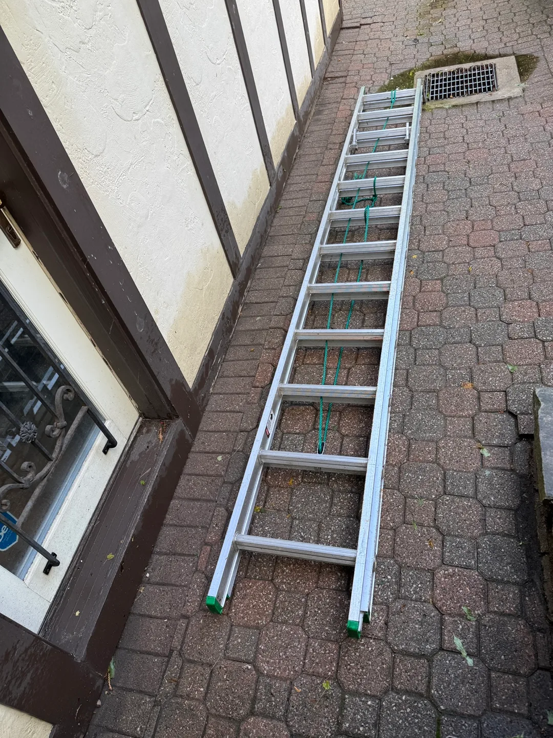 Werner 24 ft Aluminum Extension Ladder thumbnail