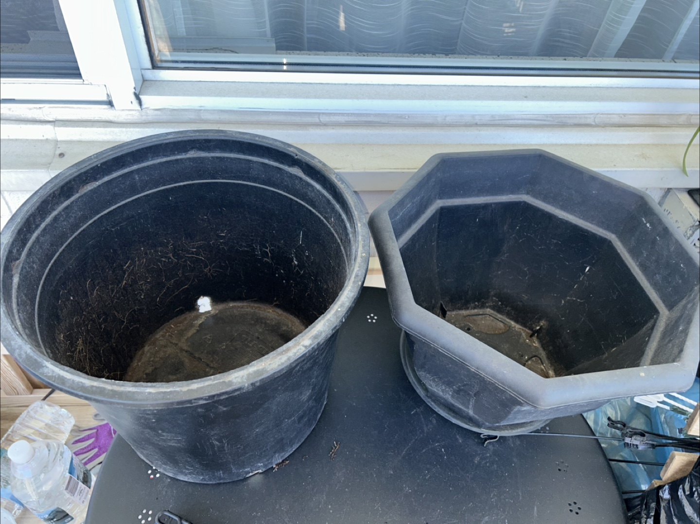 Two Black Plastic Planters - photo 2