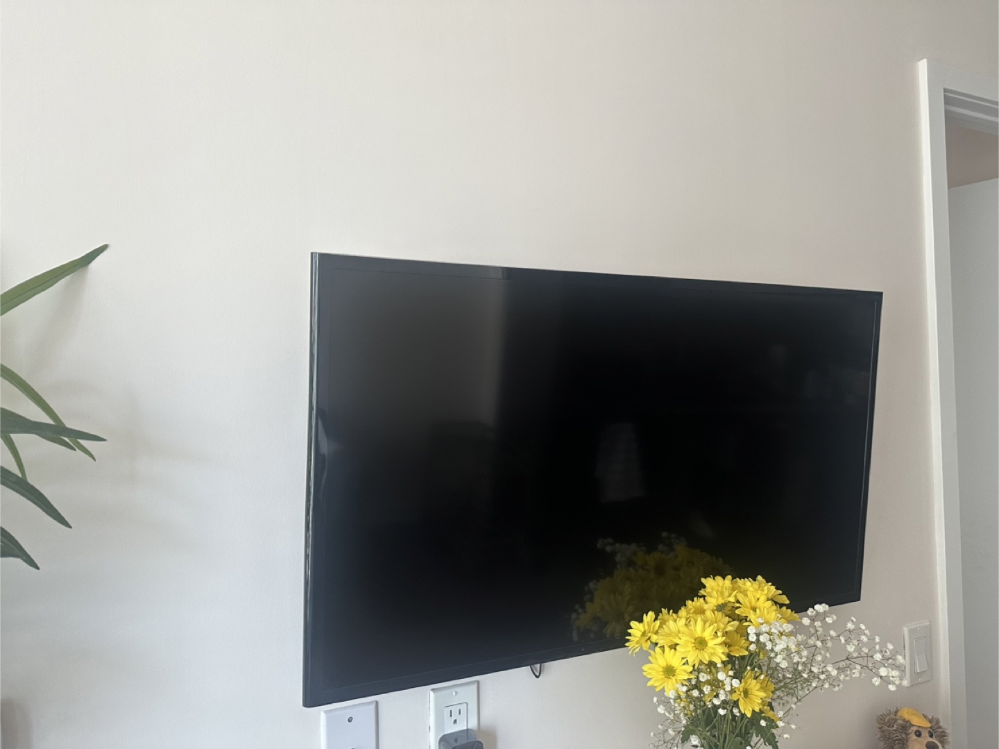 40 Inch Samsung Smart TV - photo 2