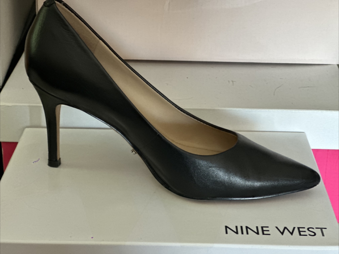 Nine West Etta8 Black Leather Pointed-Toe Heels - Size 6.5 M