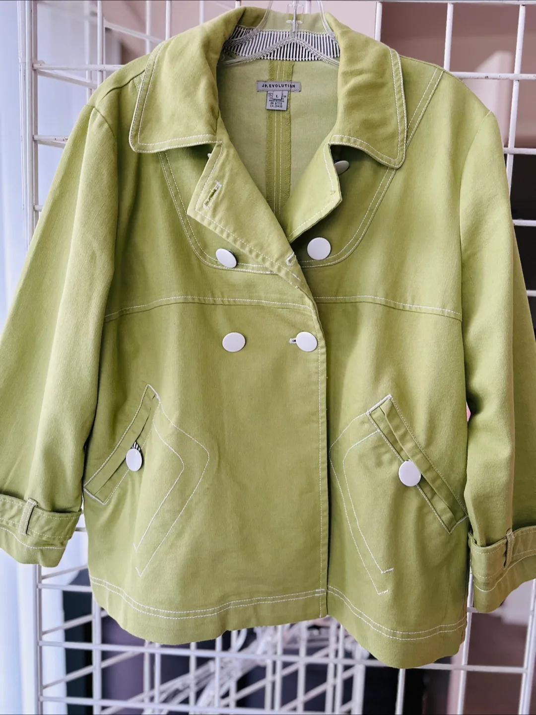 JP. Evolution Women's Light Green Jacket, Size L thumbnail