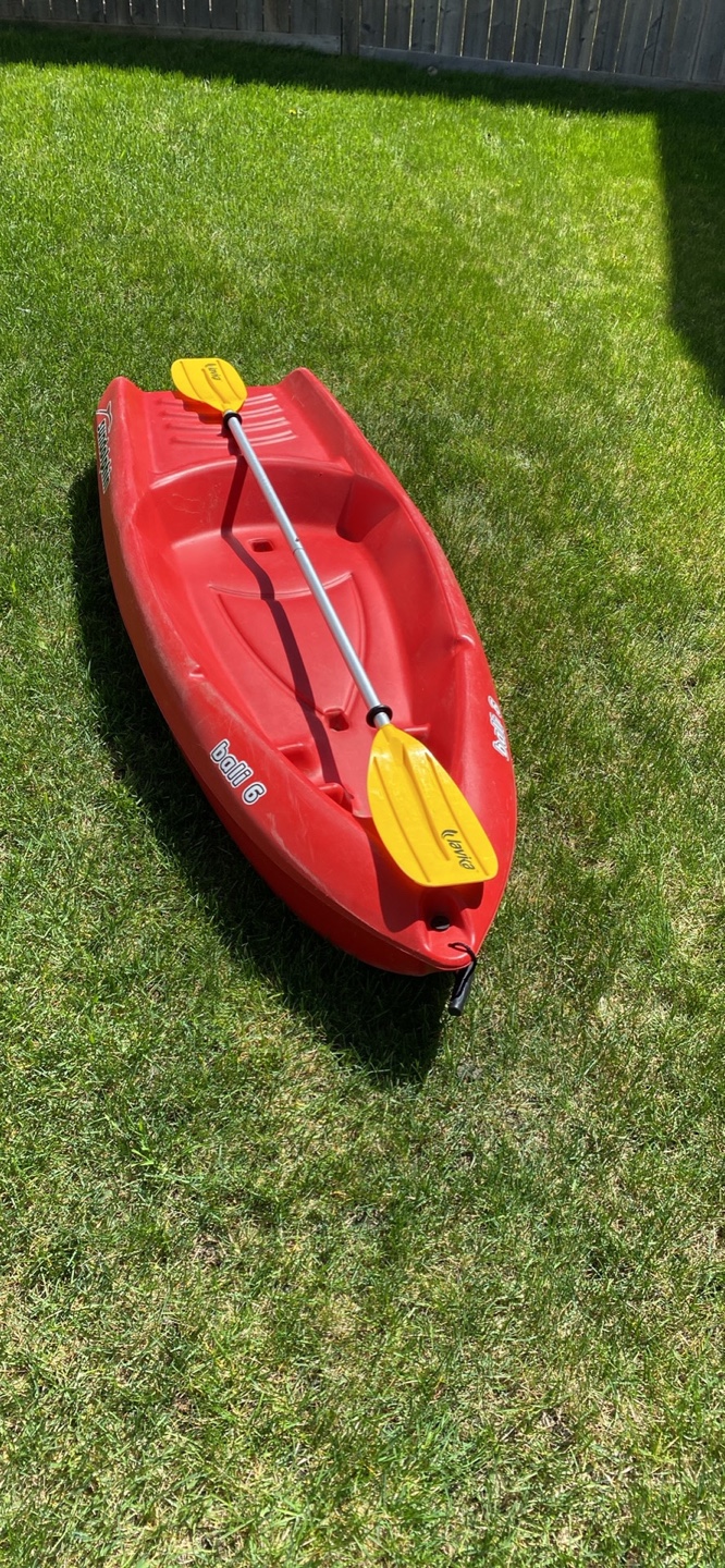 Kids Bali 6 Kayak with Paddle