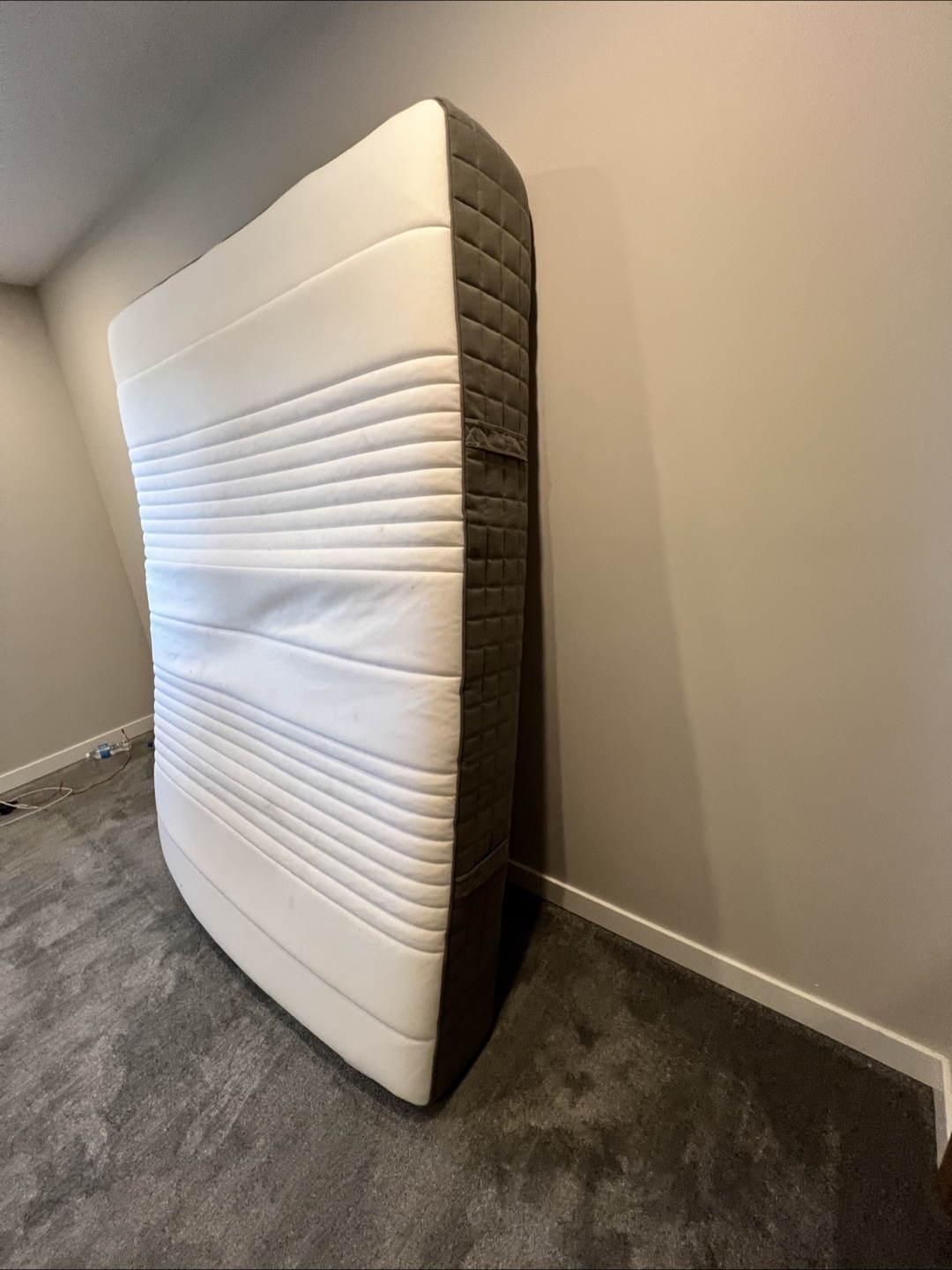 IKEA Mattress - Queen Size - photo 2
