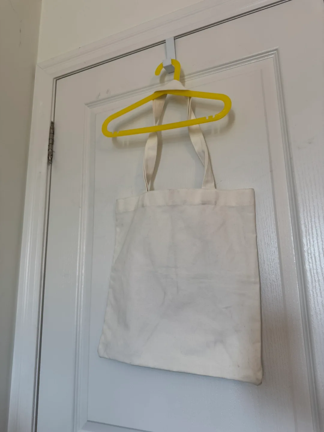 MoMA Tote Bag image indicator(2)