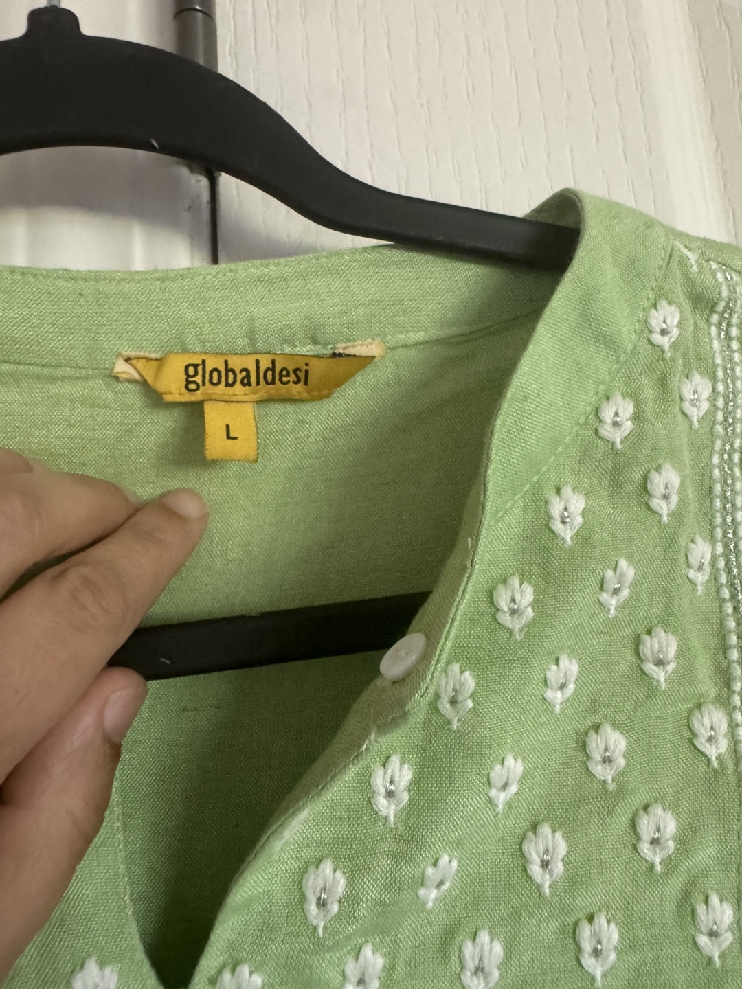 Globaldesi Light Green Embroidered Kurti - Size L - photo 2