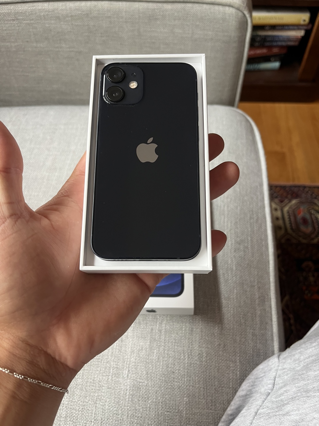 iPhone 12 Mini - 64 GB - Unlocked - Perfect Condition - photo 2
