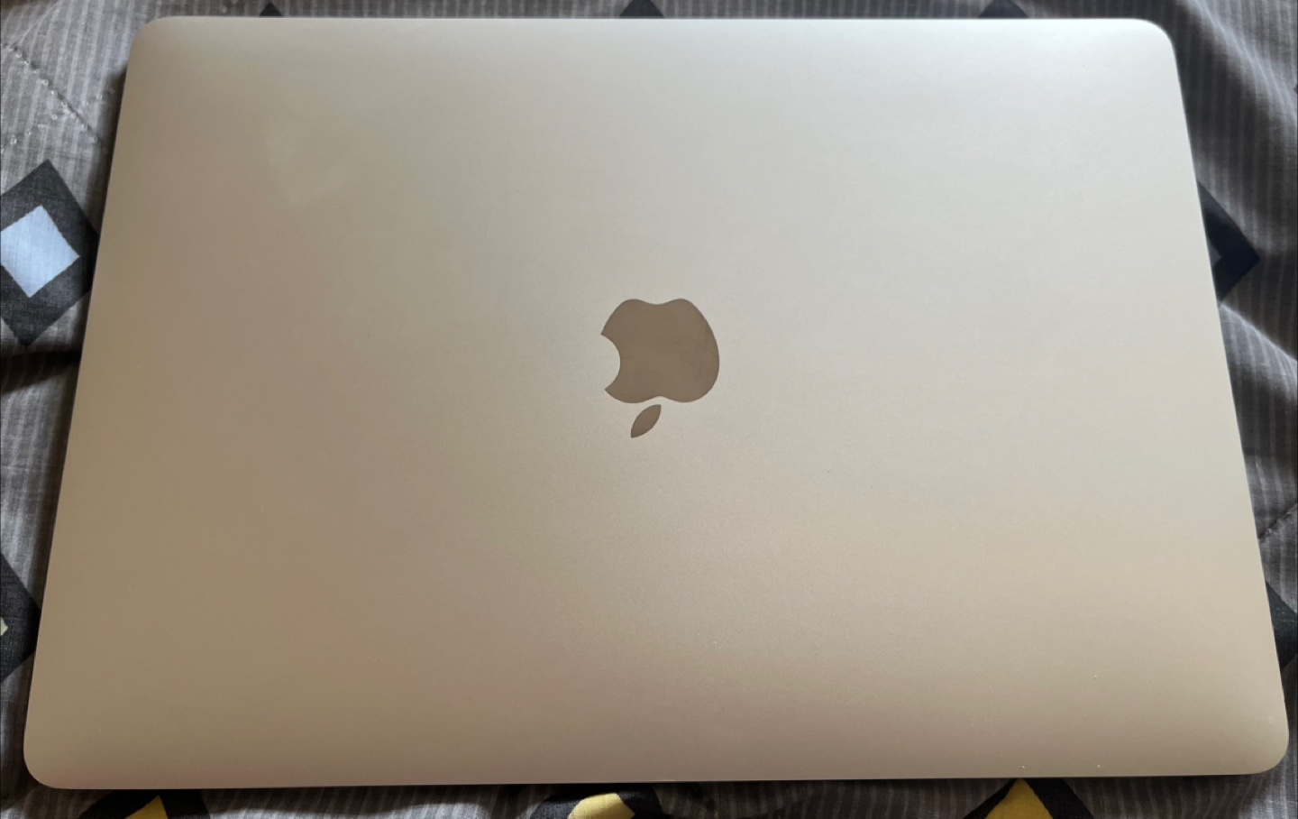 MacBook Pro 13 inch (2020) - photo 2