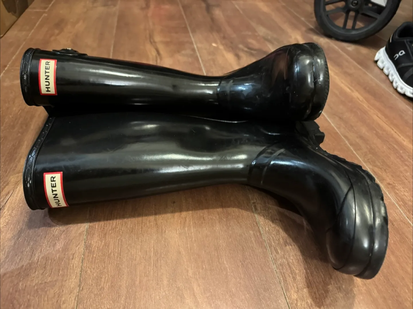 Hunter Youth Gloss Rain Boots - Size 5 US (Youth) image indicator(2)