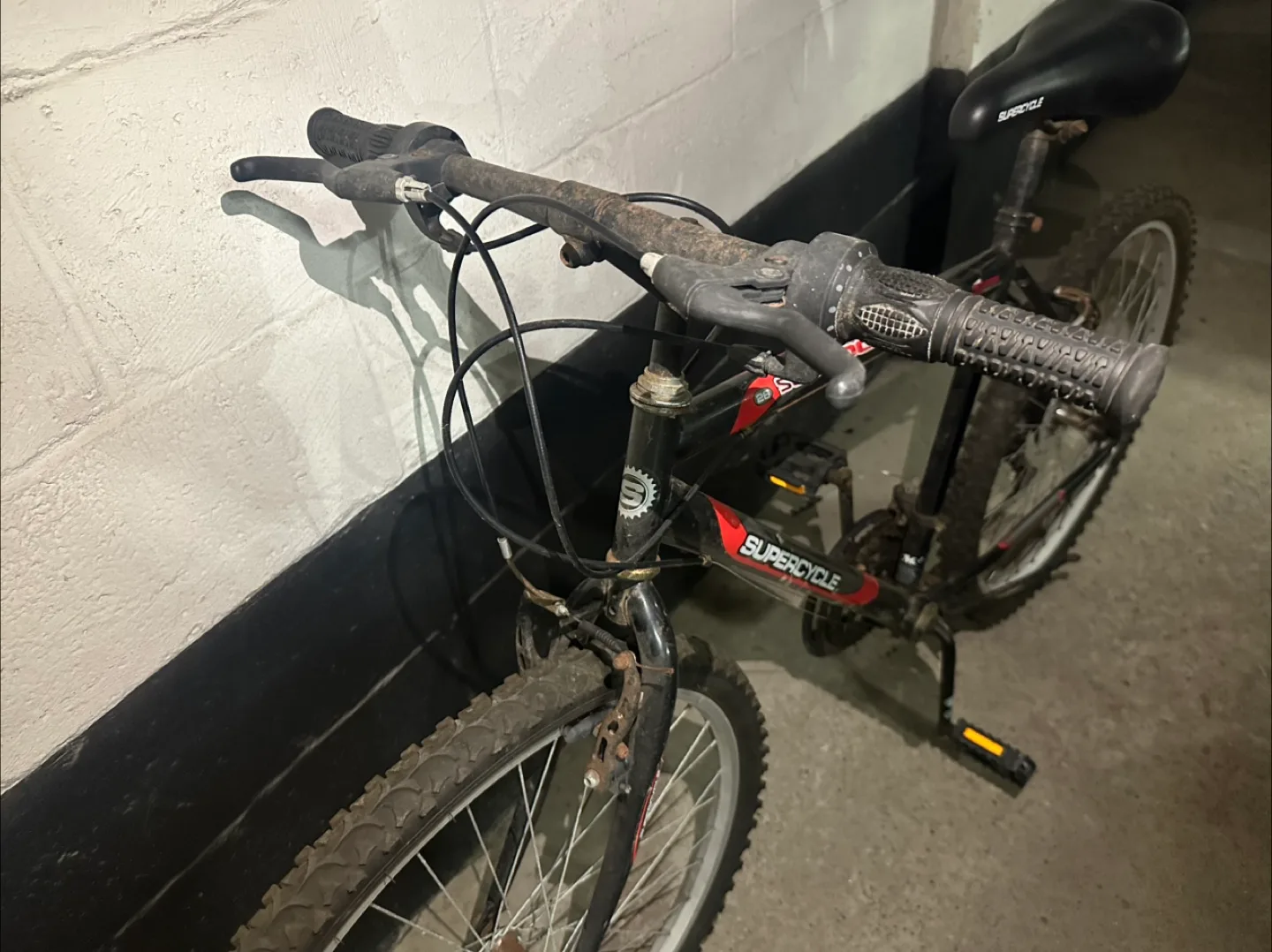 Supercycle 26"  Mountain Bike (As Is, serious inquiries only) image indicator(2)