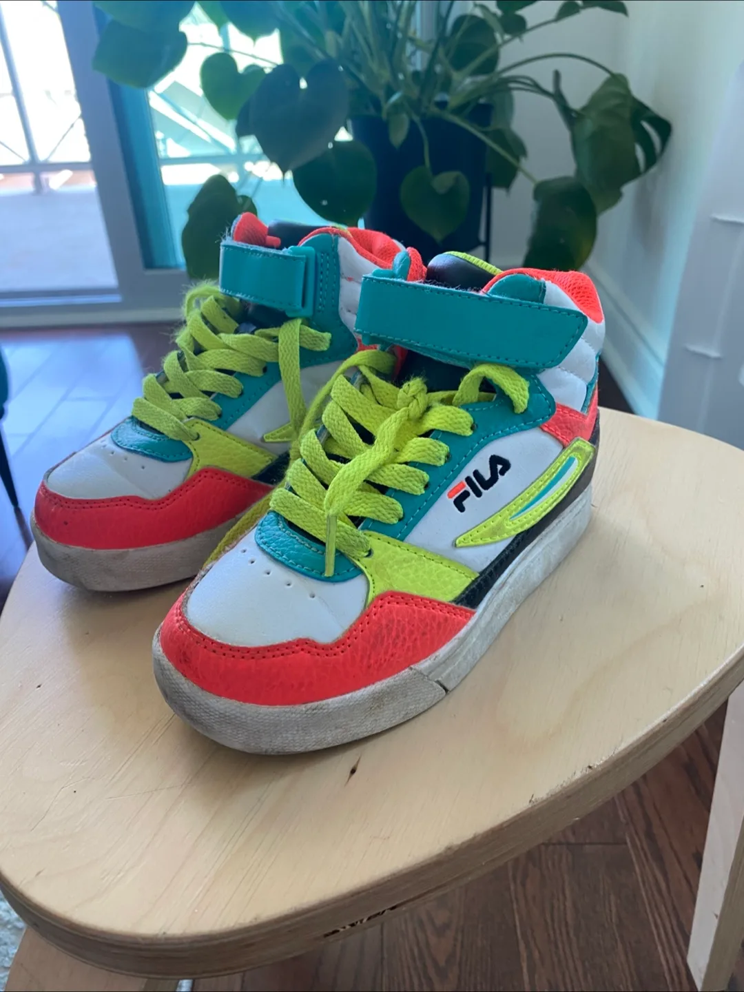 Fila Kids' High-Top Sneakers - Size 11 image indicator(2)