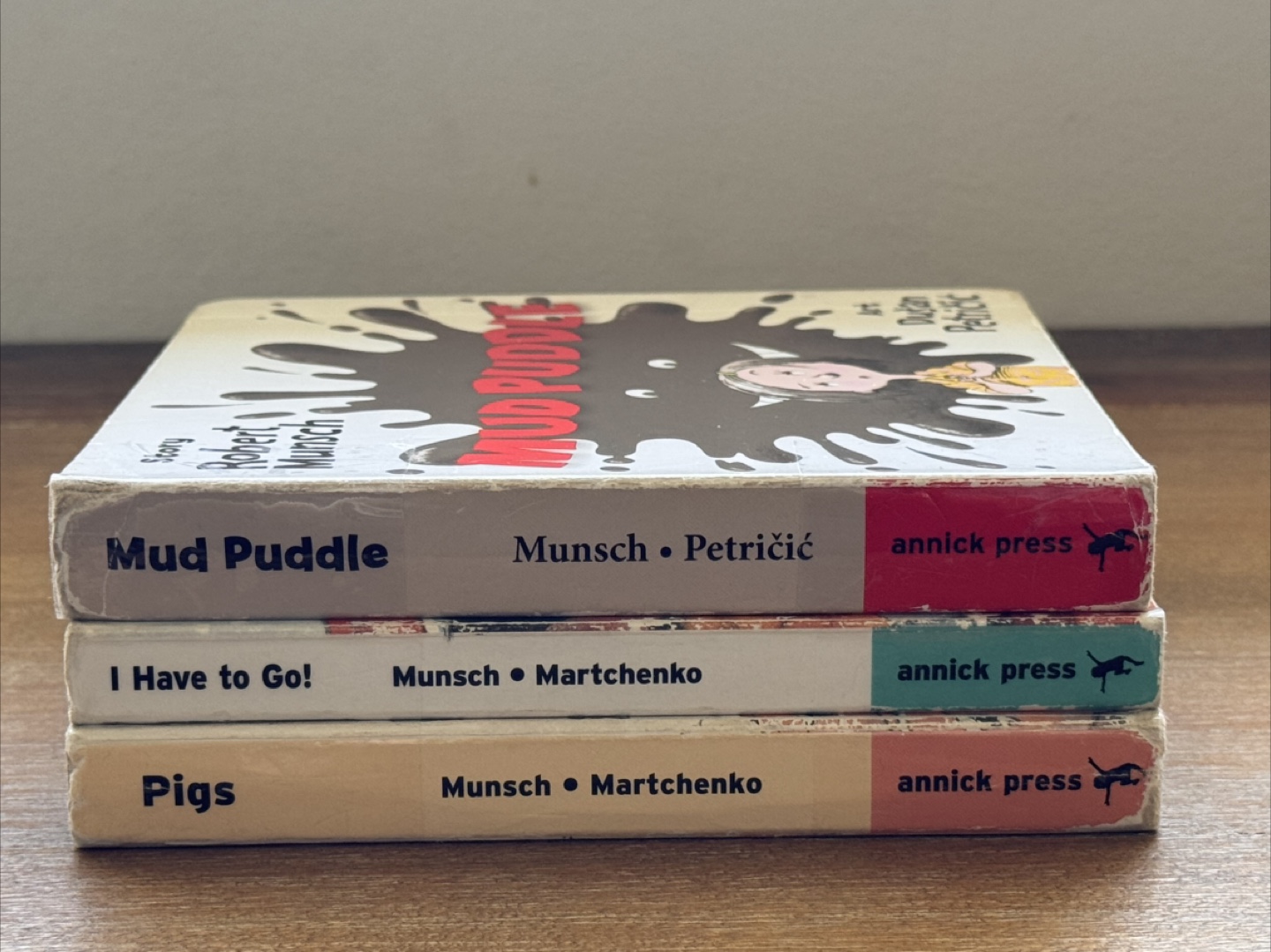 Lot of Beloved Robert Munsch Books – Board Books & More! - photo 3