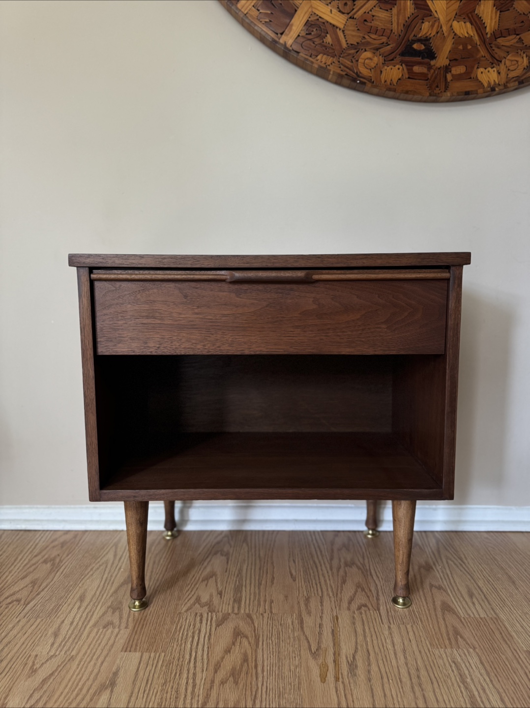 Mid-Century Modern Nightstand - photo 3