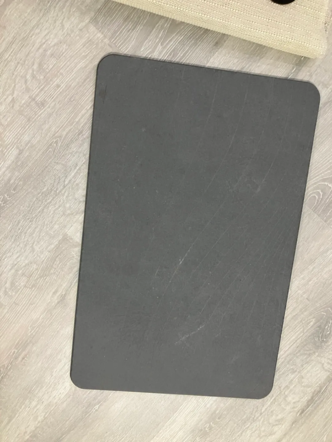 Stone bath mat. image indicator(2)