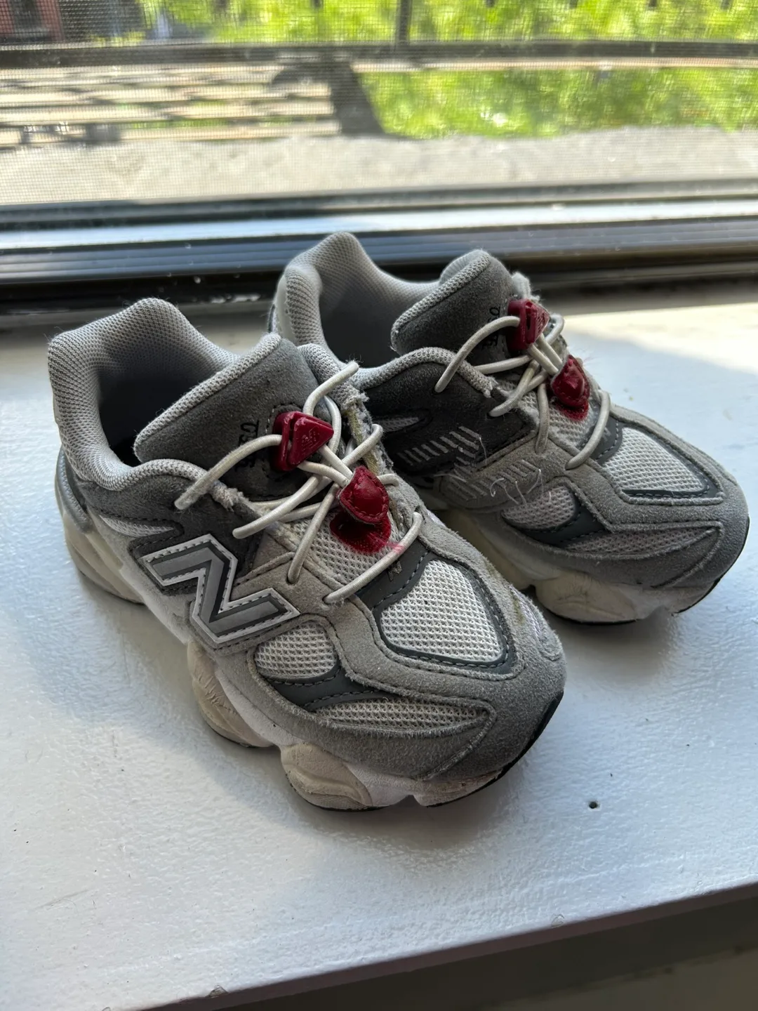 New Balance 530 Toddlers Sneakers Gray Red thumbnail