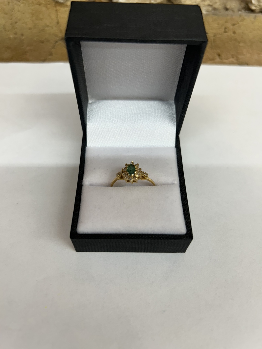 14K LYG Green Birthstone Ring - photo 3