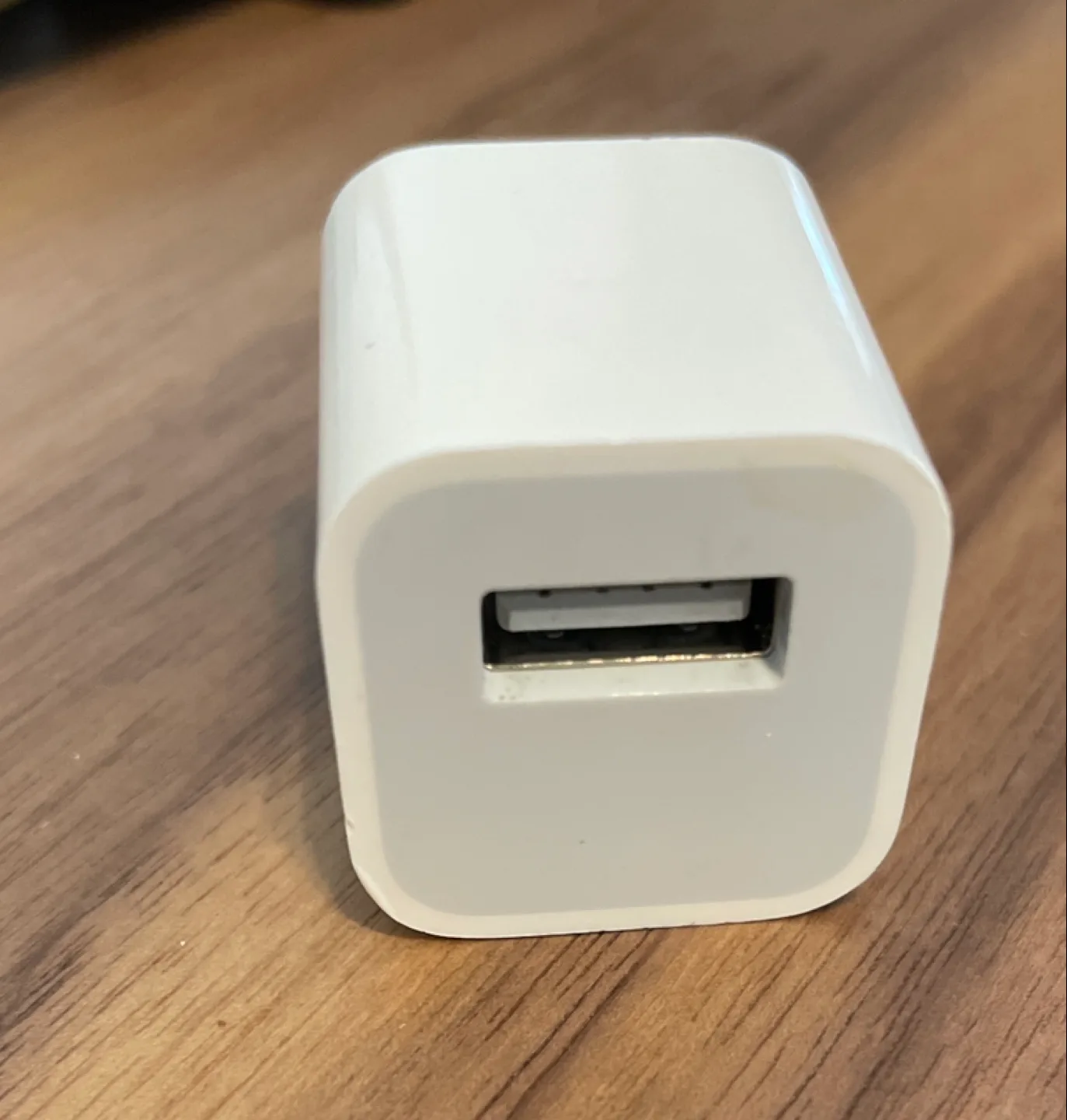 Apple USB Power Adapter image indicator(2)
