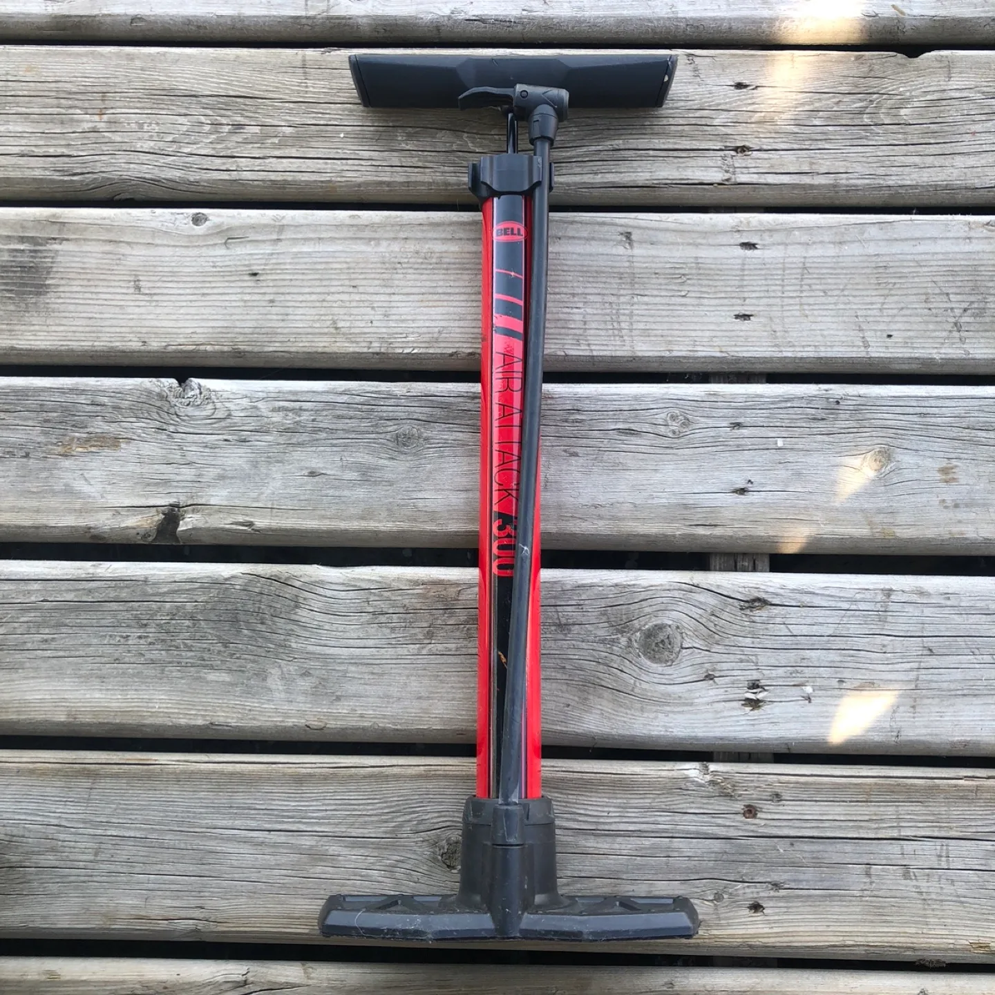 Bicycle Bell Air Attack 300 18” Floor Pump 100 max PSI thumbnail