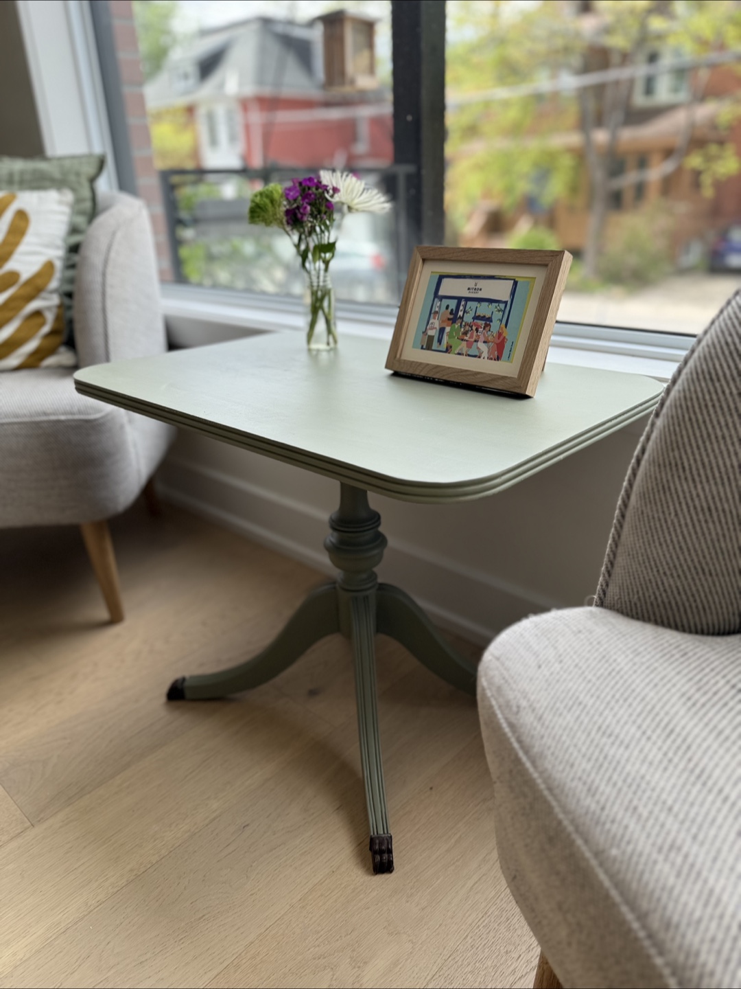 Vintage Pedestal Side Table - Sage Green - photo 4