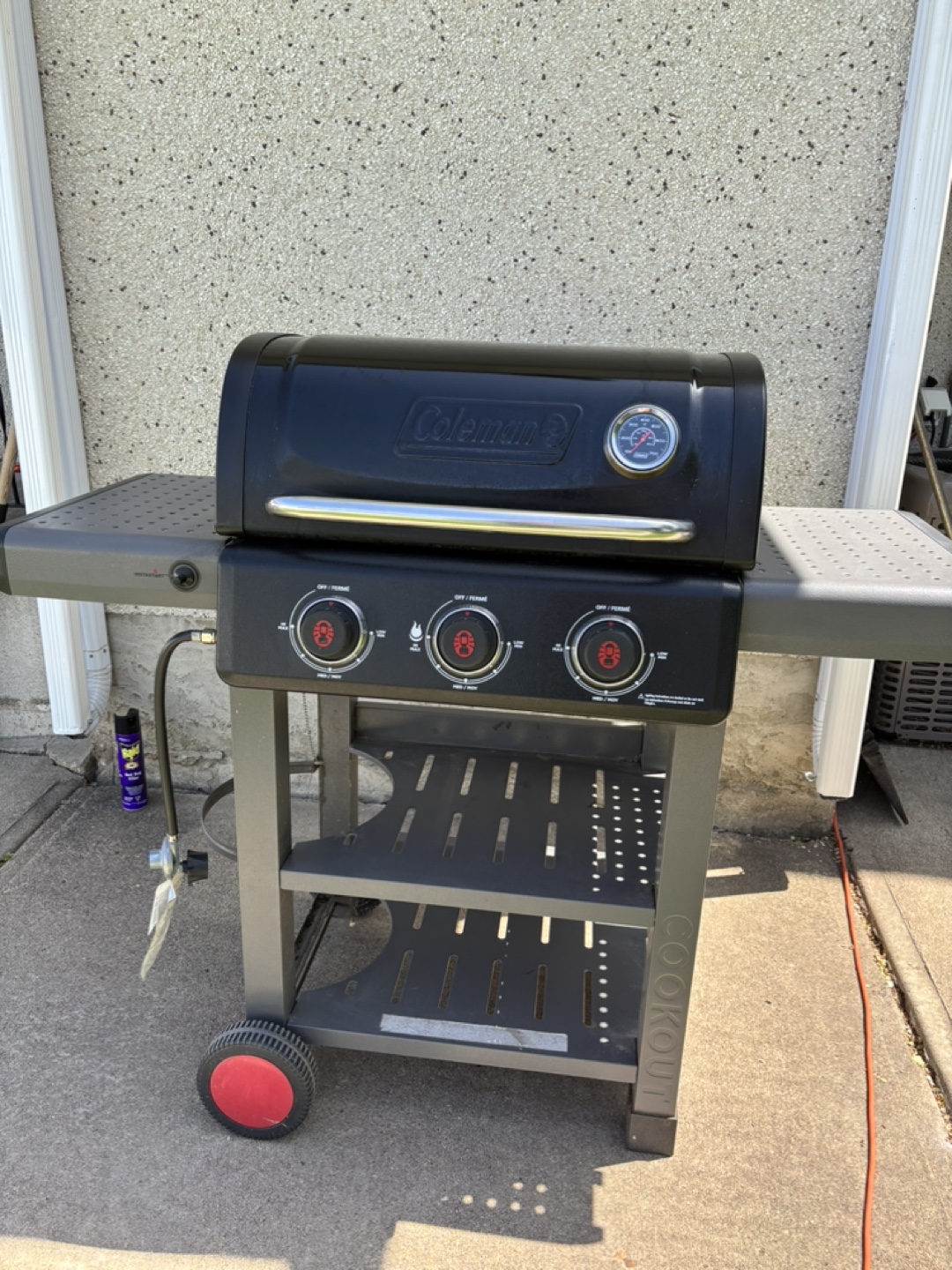Coleman 3-Burner Propane BBQ