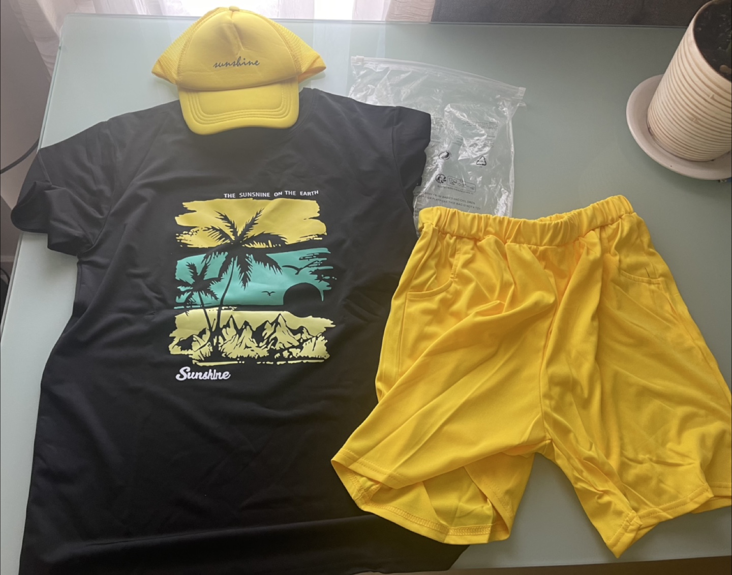 Summer Sunshine Outfit: T-Shirt, Shorts & Hat