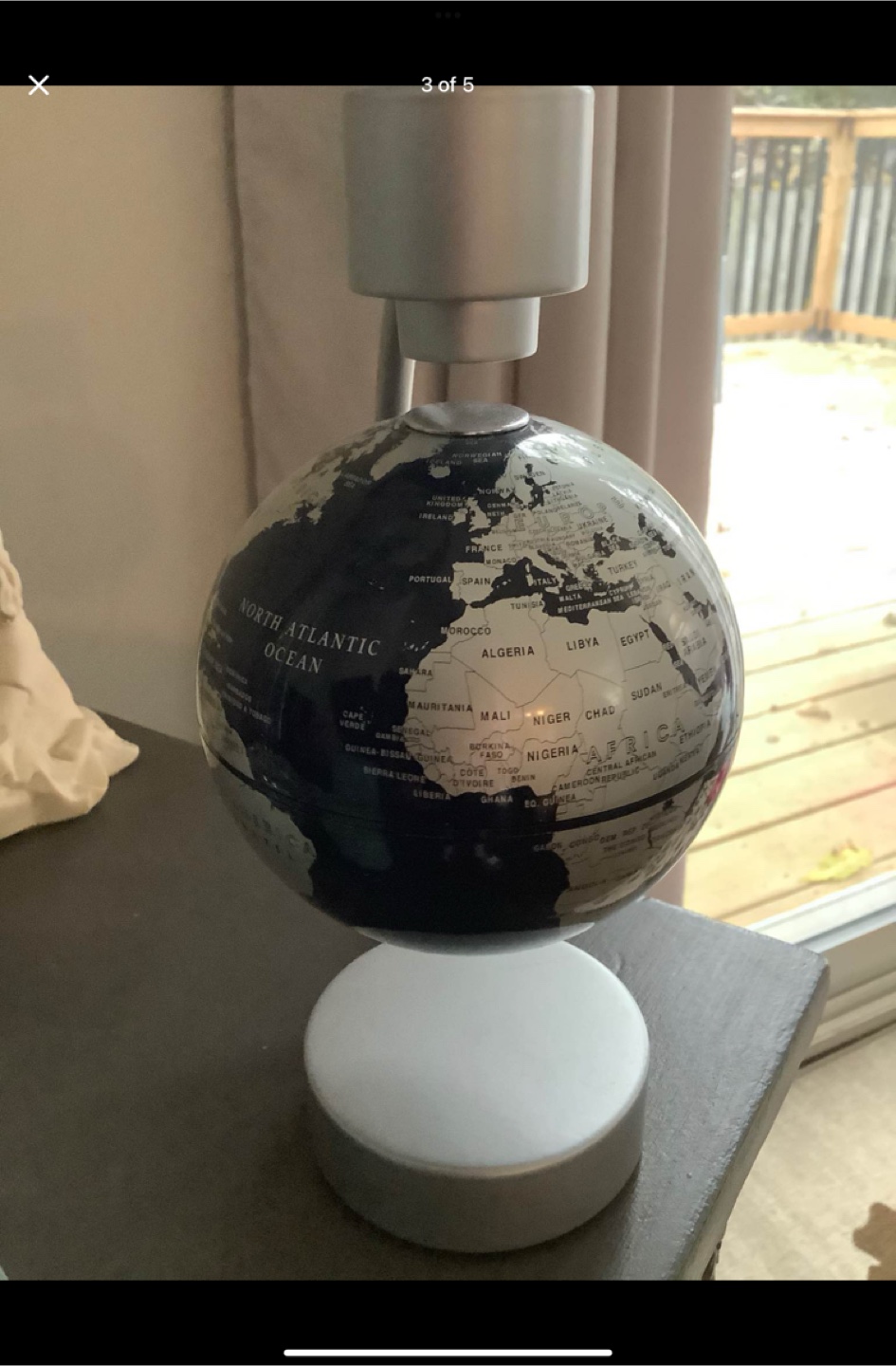 Magnetic Levitating Globe - photo 3