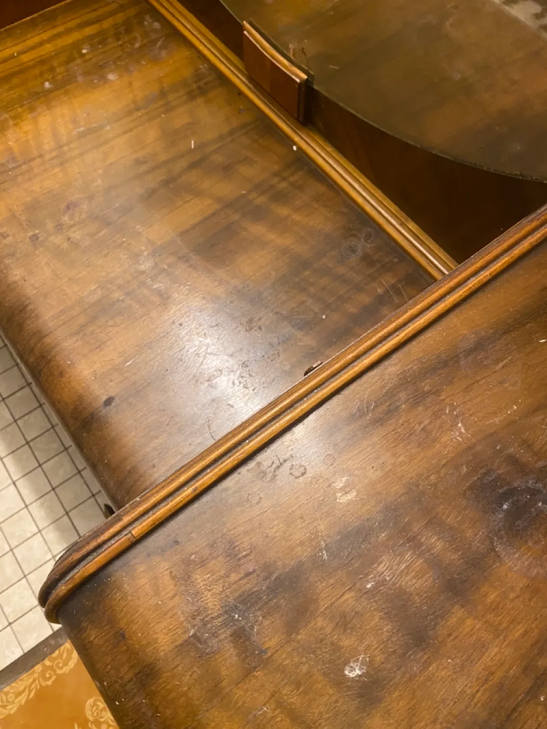 Vintage Wood Vanity with Large Round Mirror image indicator(3)