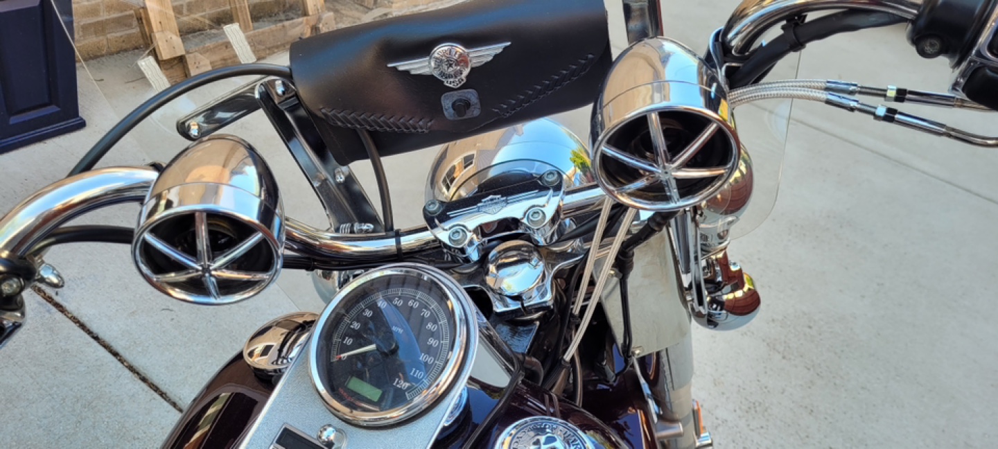Harley Davidson Softail Deluxe Motorcycle - photo 4