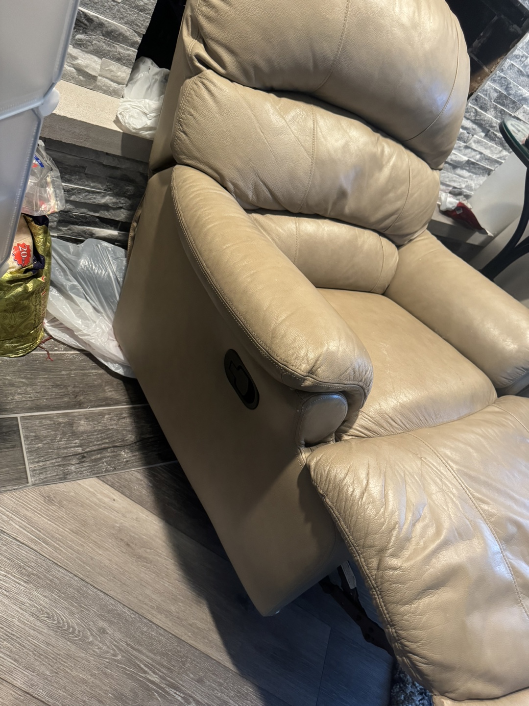 Tan Leather Recliner - photo 5