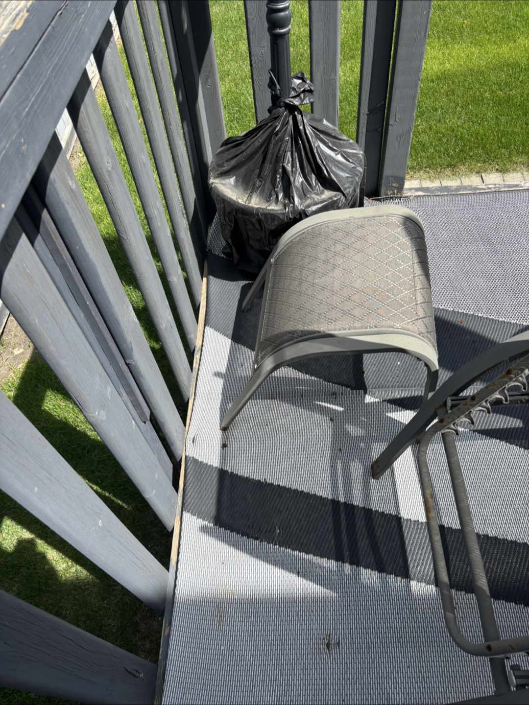 Outdoor Patio Set - Table and Six Chairs - photo 3