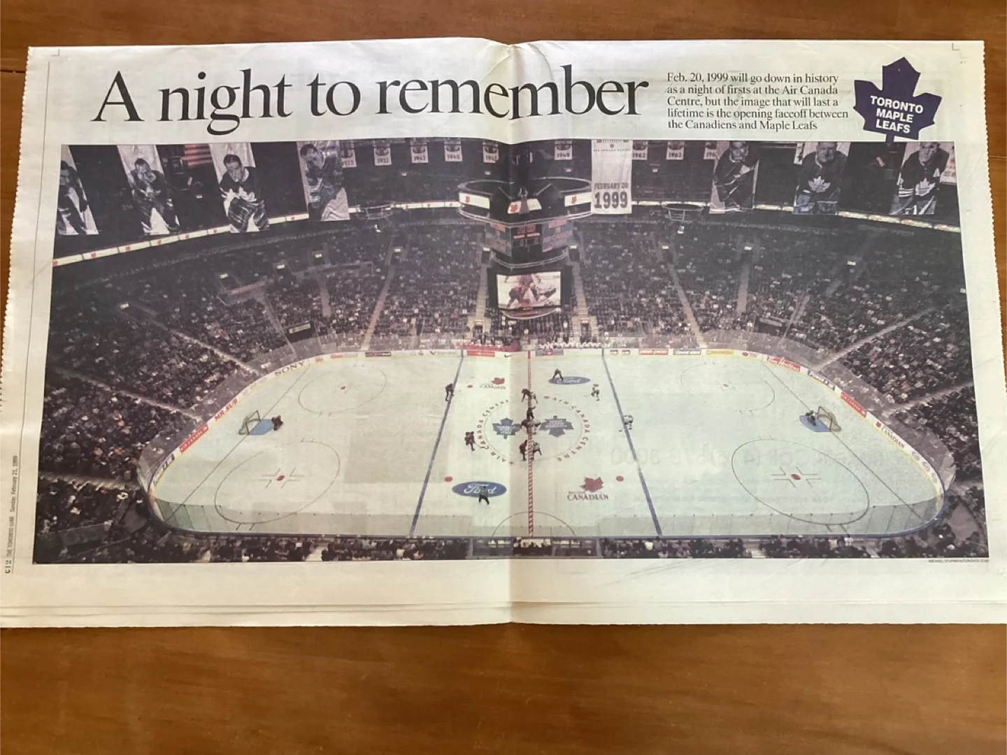 Feb 21-1999 TORONTO MAPLE LEAFS 1st Game @ The ACC ! image indicator(8)