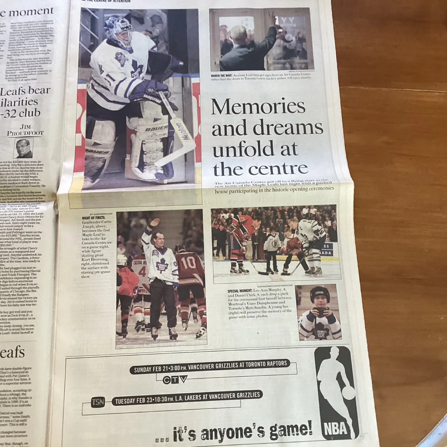 Feb 21-1999 TORONTO MAPLE LEAFS 1st Game @ The ACC ! image indicator(7)