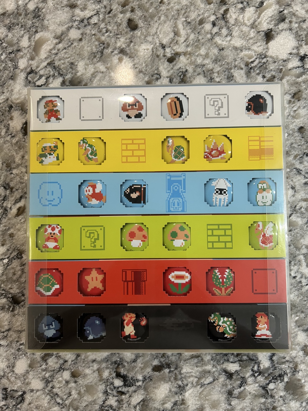 2011 Club Nintendo Mario & Friends Pin Badge Set - photo 2