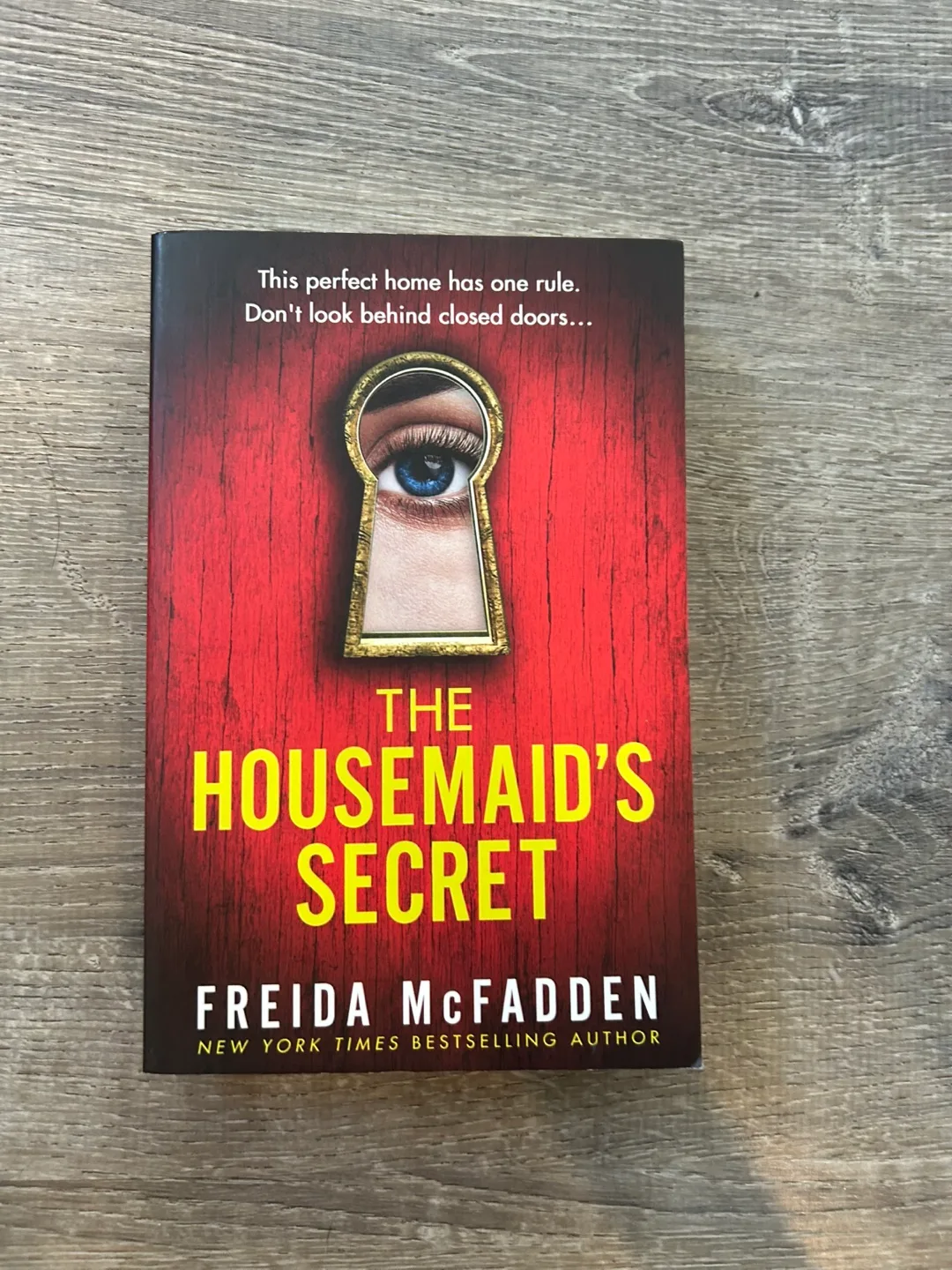 The Housemaid's Secret by Freida McFadden - Paperback Book thumbnail