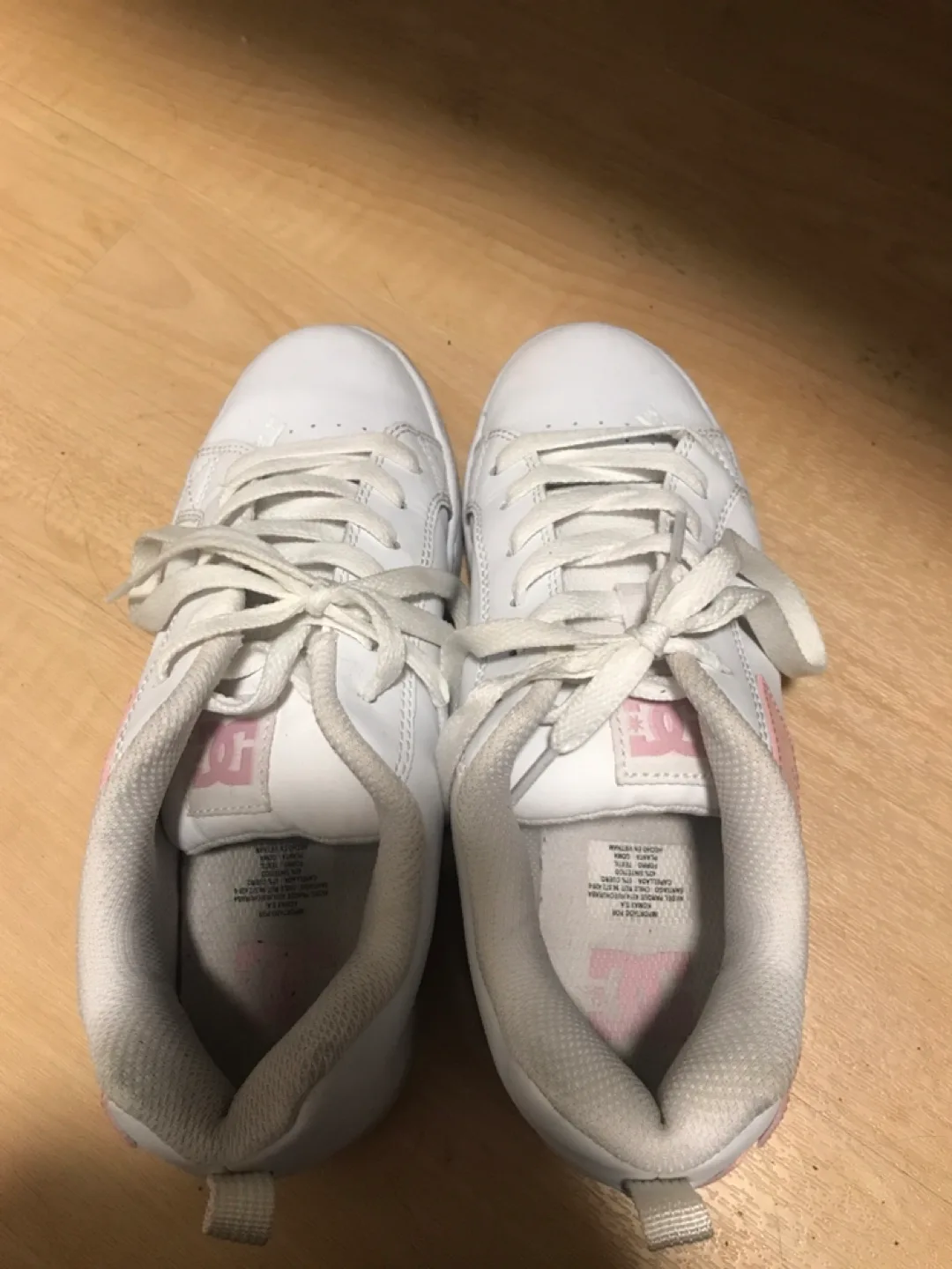 DC Shoes Women's White and Pink Sneakers thumbnail