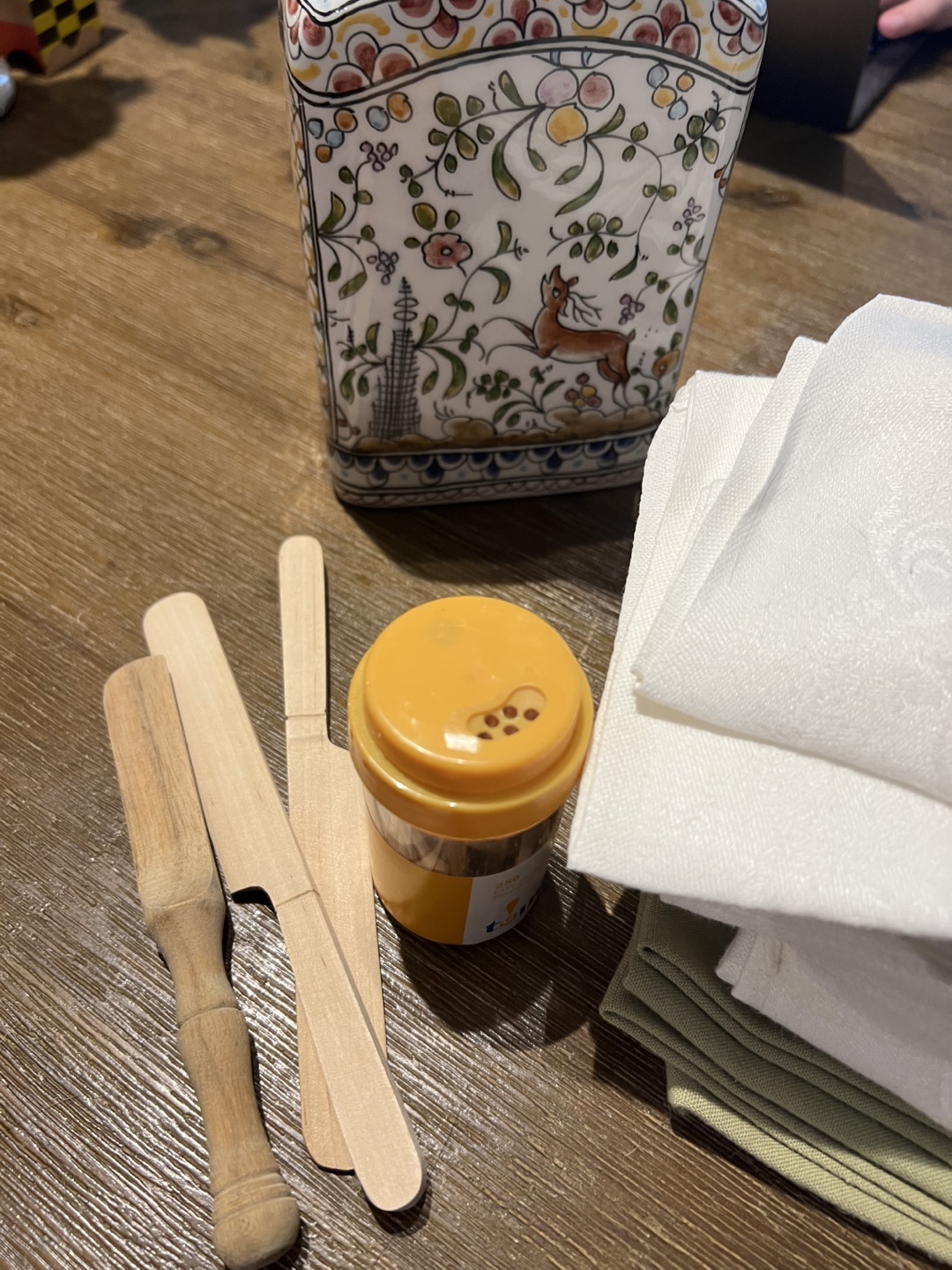 FREE Hand Painted Ceramic, Linen Napkins, etc - photo 2