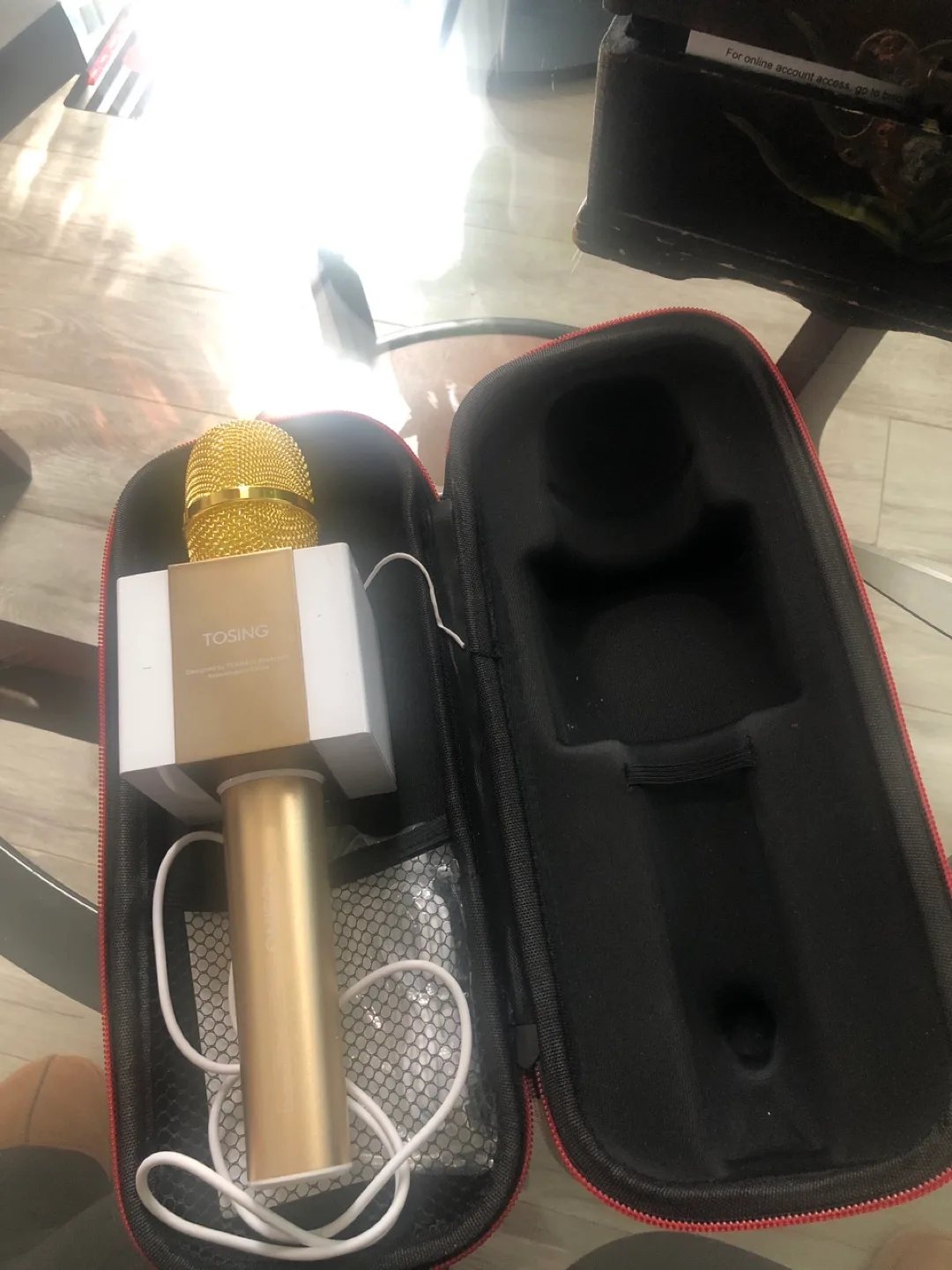 TOSING Wireless Karaoke Microphone with Carrying Case thumbnail
