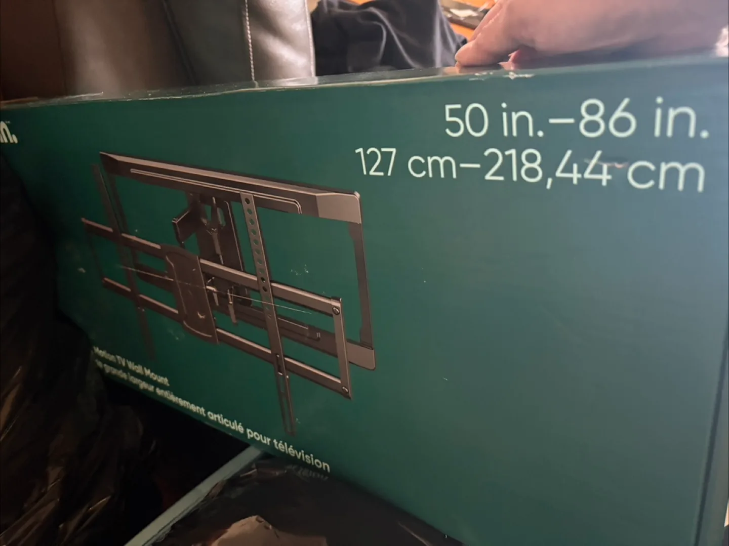 ONN. Extra-Wide Full Motion TV Wall Mount 50-86" thumbnail