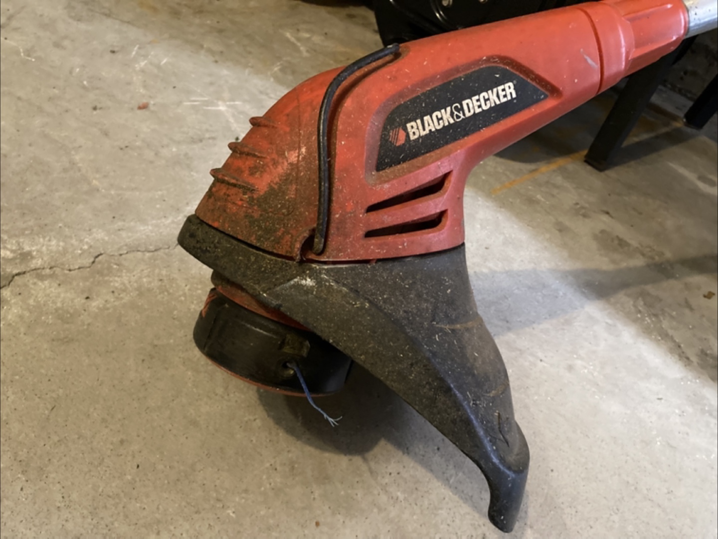 Black & Decker Cordless String Trimmer - photo 3