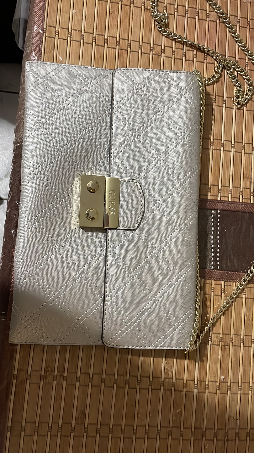 Guess Quilted Chain Bag - photo 3