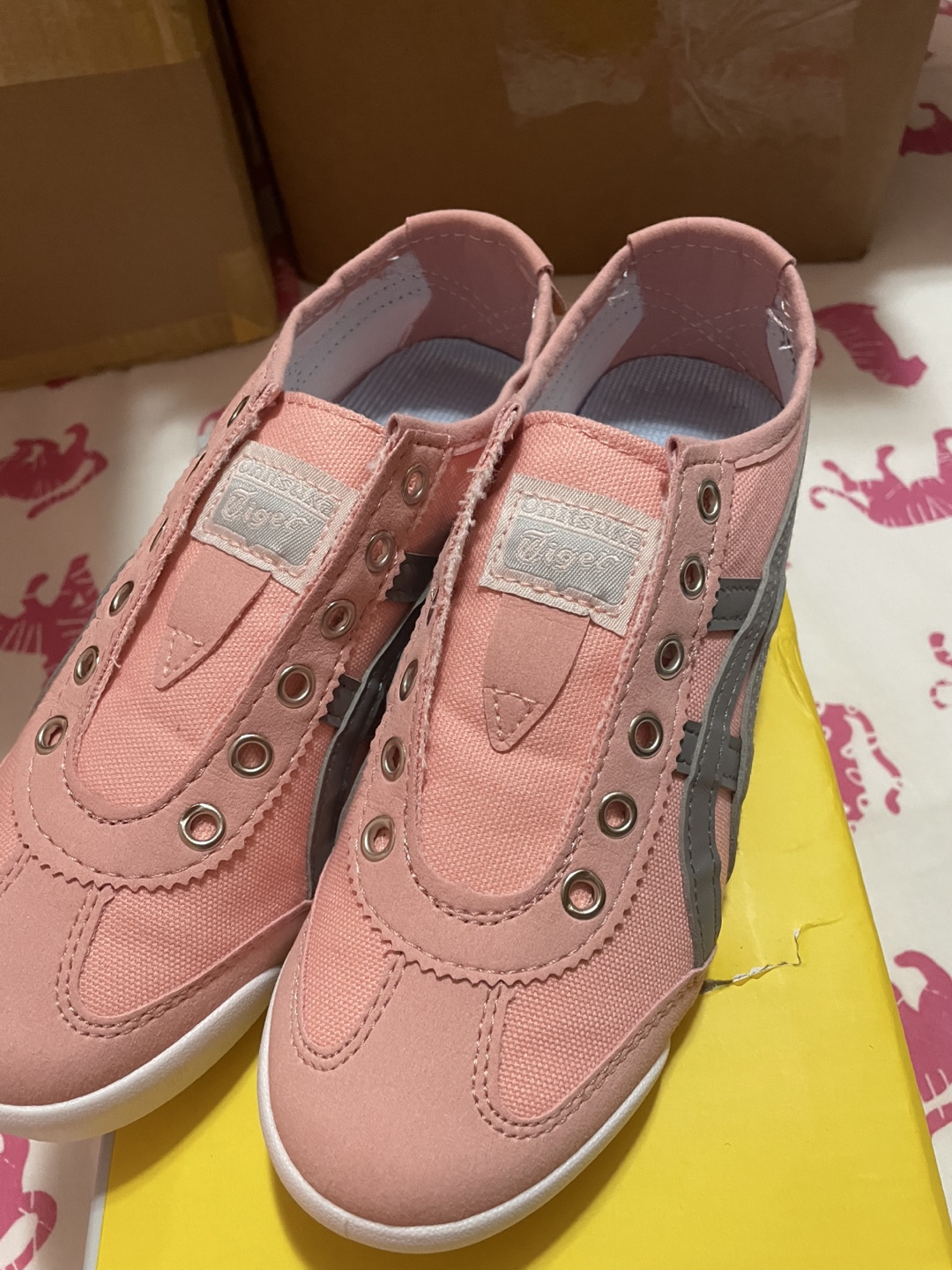 Onitsuka Tiger slip-on sneakers - size US 7 - photo 2