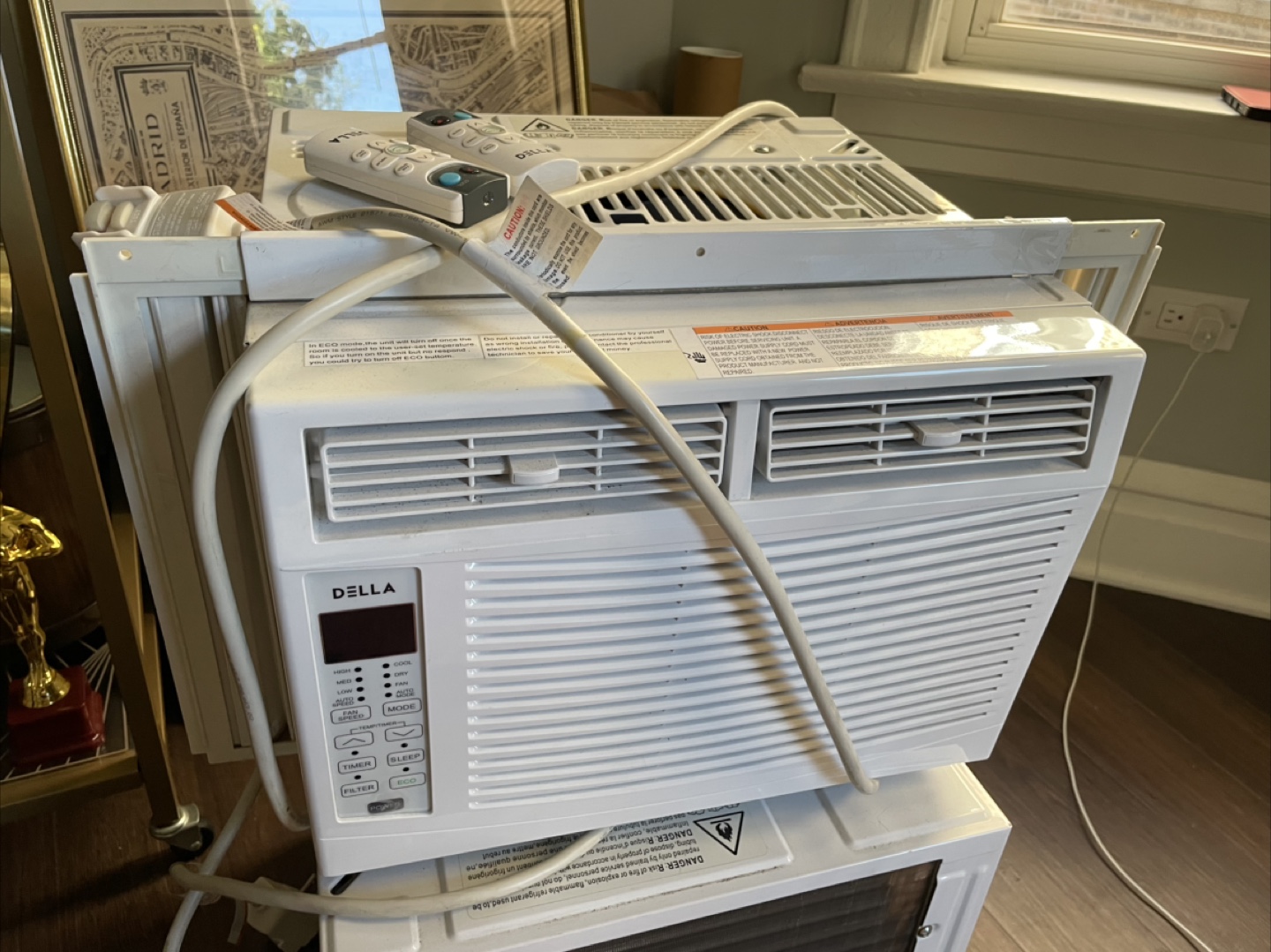 Della Window Air Conditioner Unit with Remote - photo 3