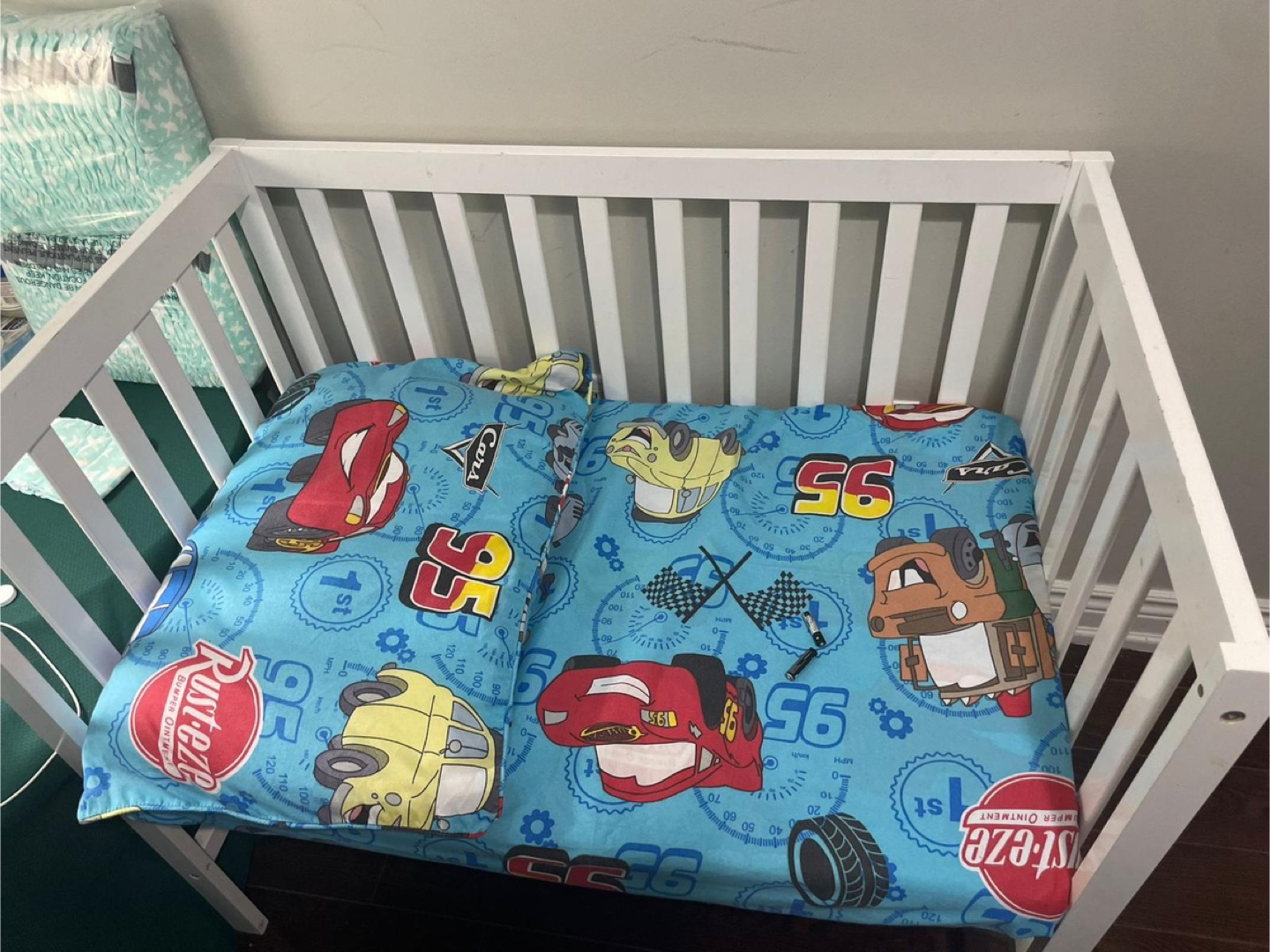 Convertible Crib with Mattress and Cars Bedding