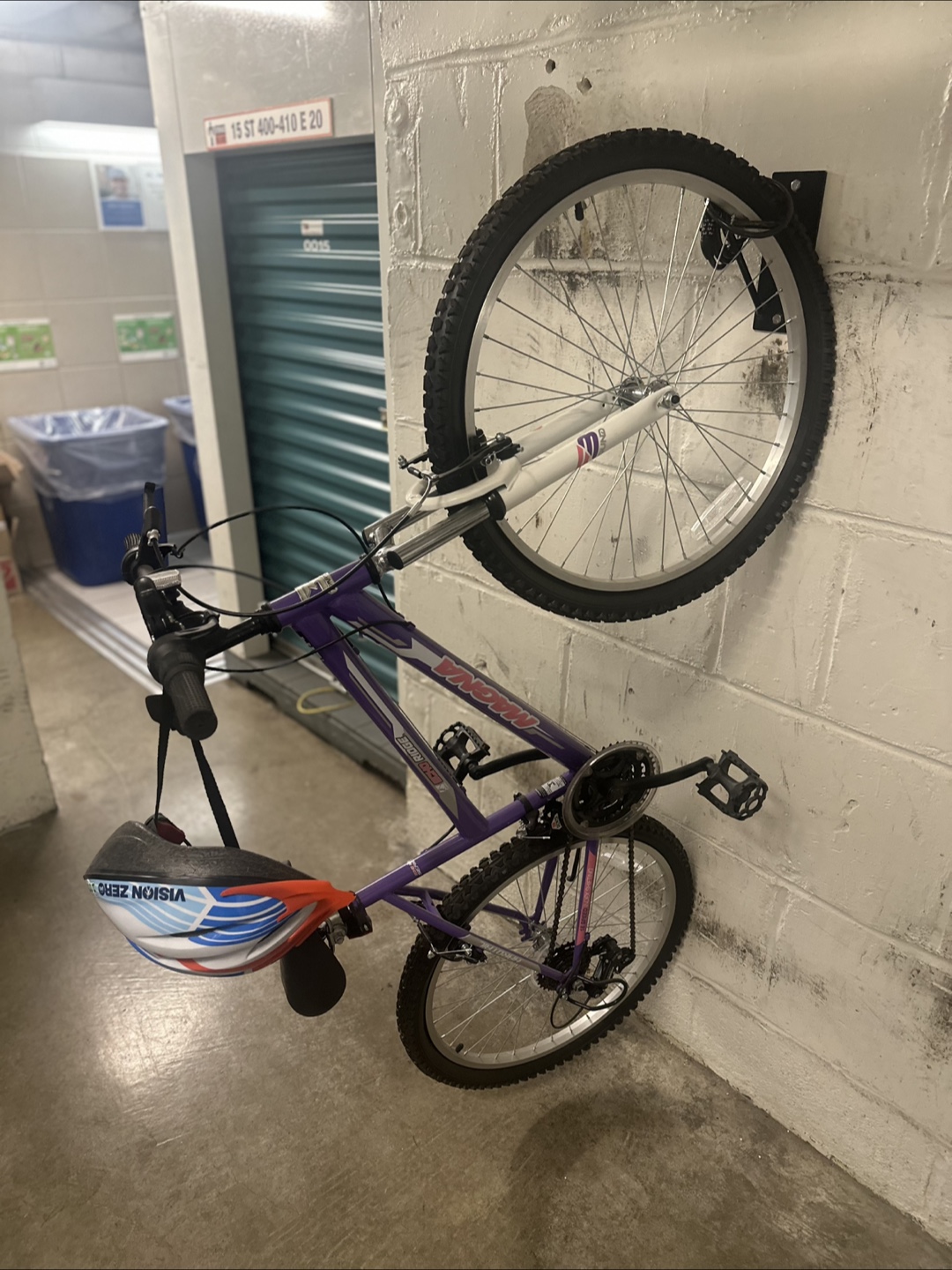 Mongoose 24" Girls' Mountain Bike Purple - photo 4