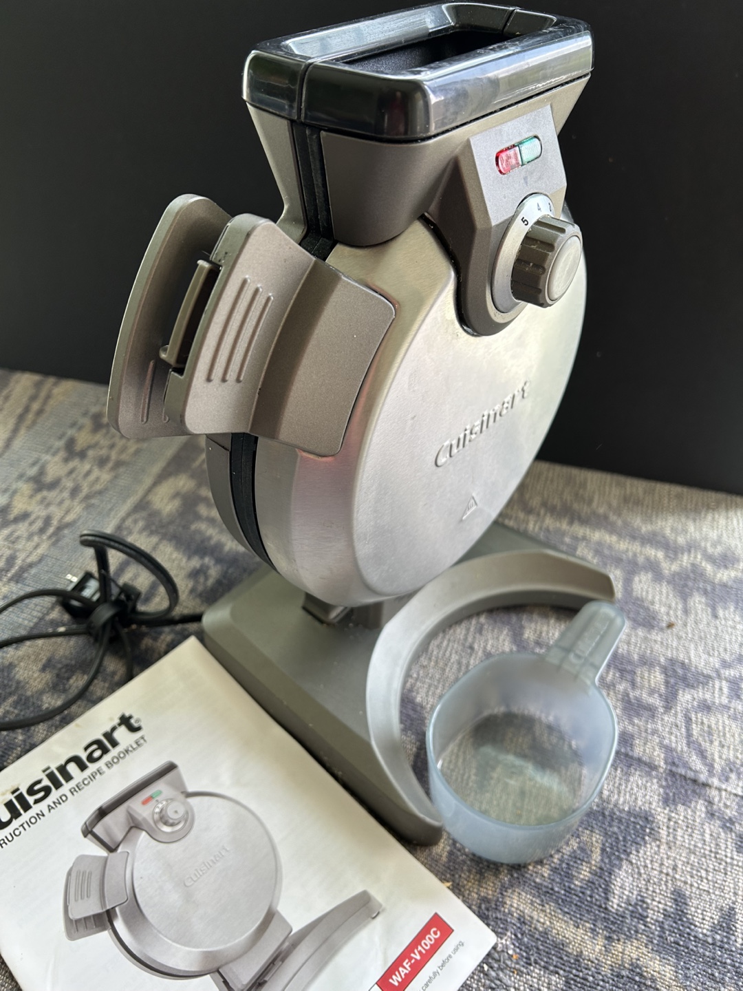 Cuisinart WAF-100C Vertical Waffle Maker