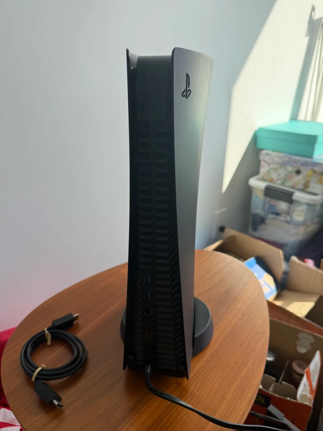 PlayStation 5 (PS5)–Black Edition– 1TB + Controller + Disc Drive image indicator(2)