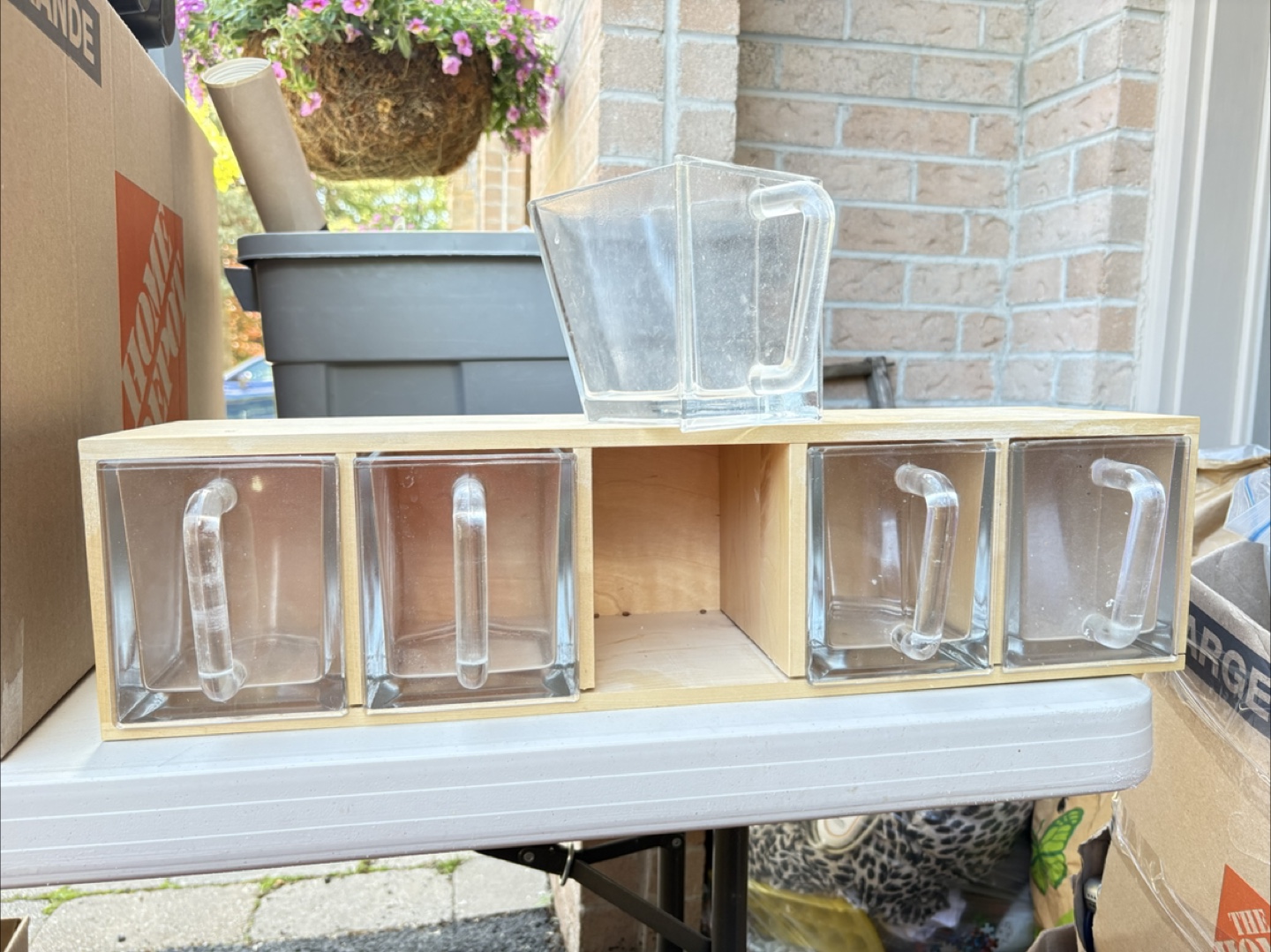 Wooden spice rack with clear containers - photo 2